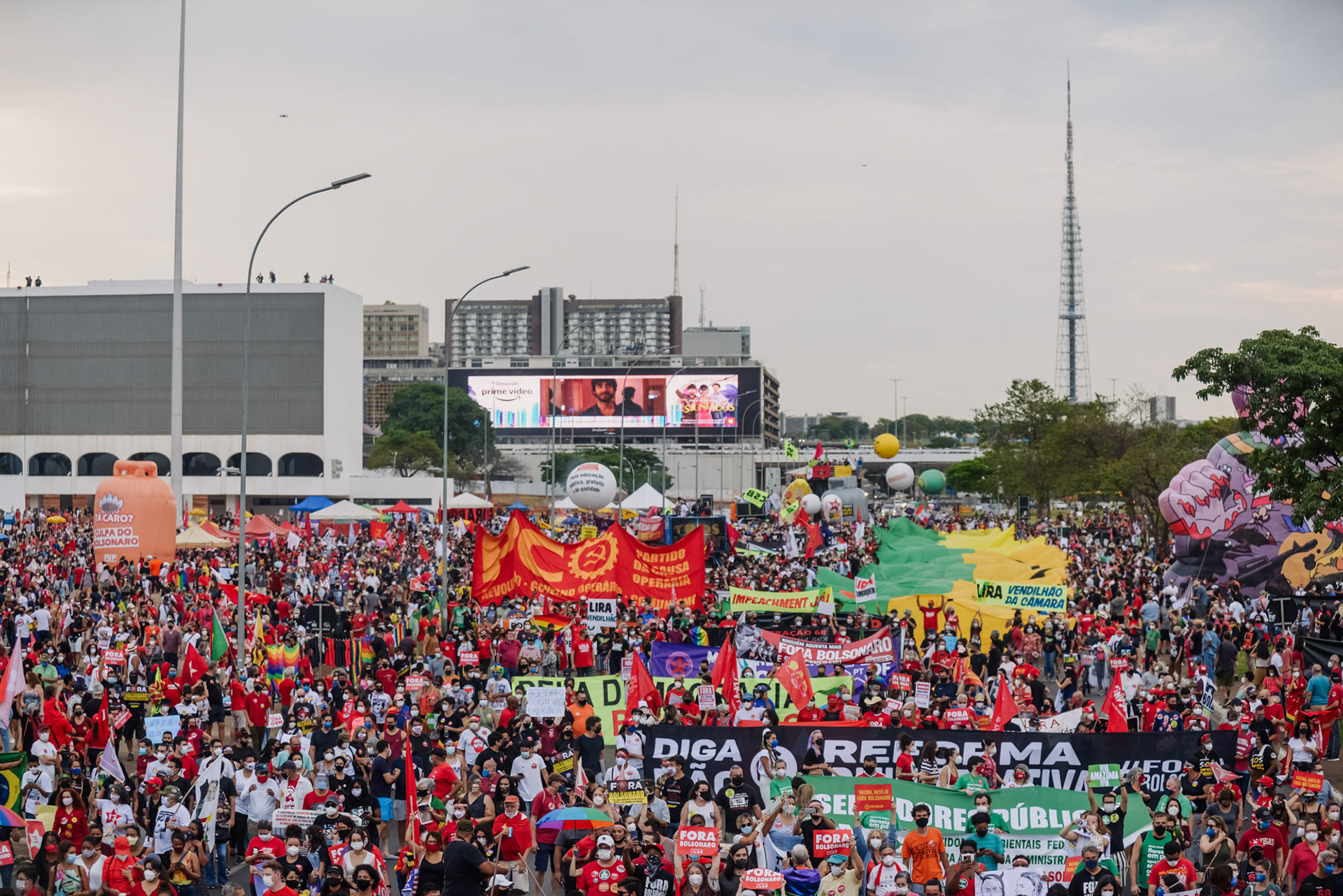 Protesto contra o Presidente Jair Bolsonaro, realizado na cidade de Brasília, DF, 02/10/2021.