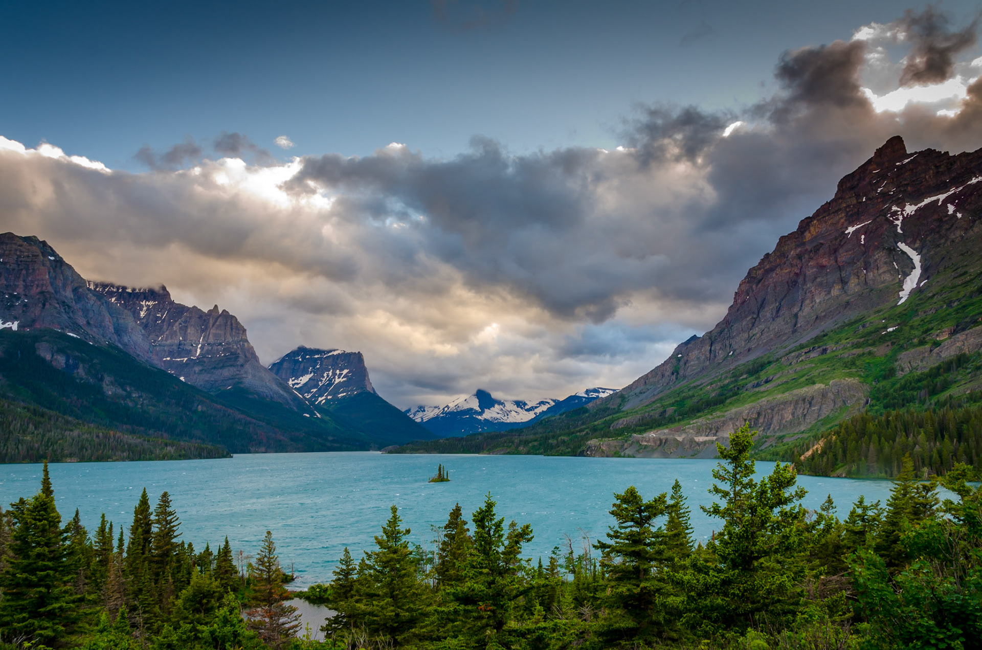 GLACIER NATIONAL PARK