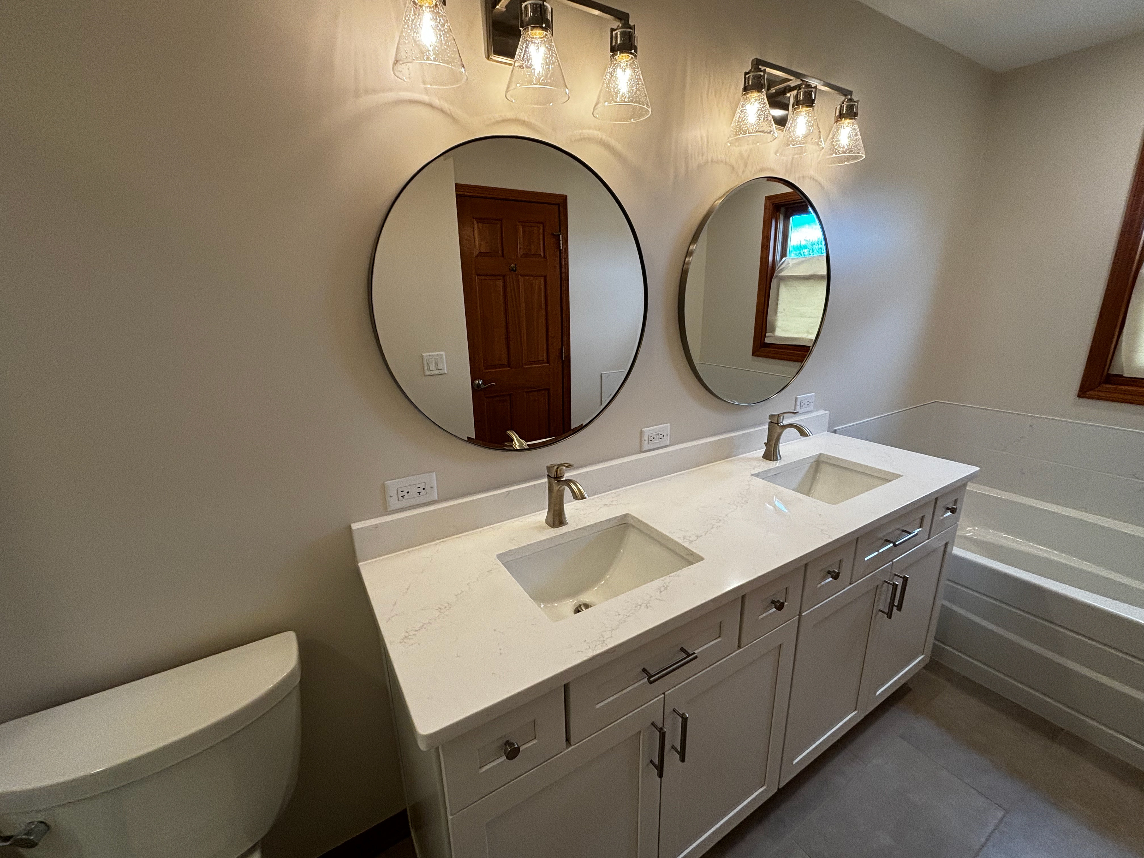 Geneva - Master Bath