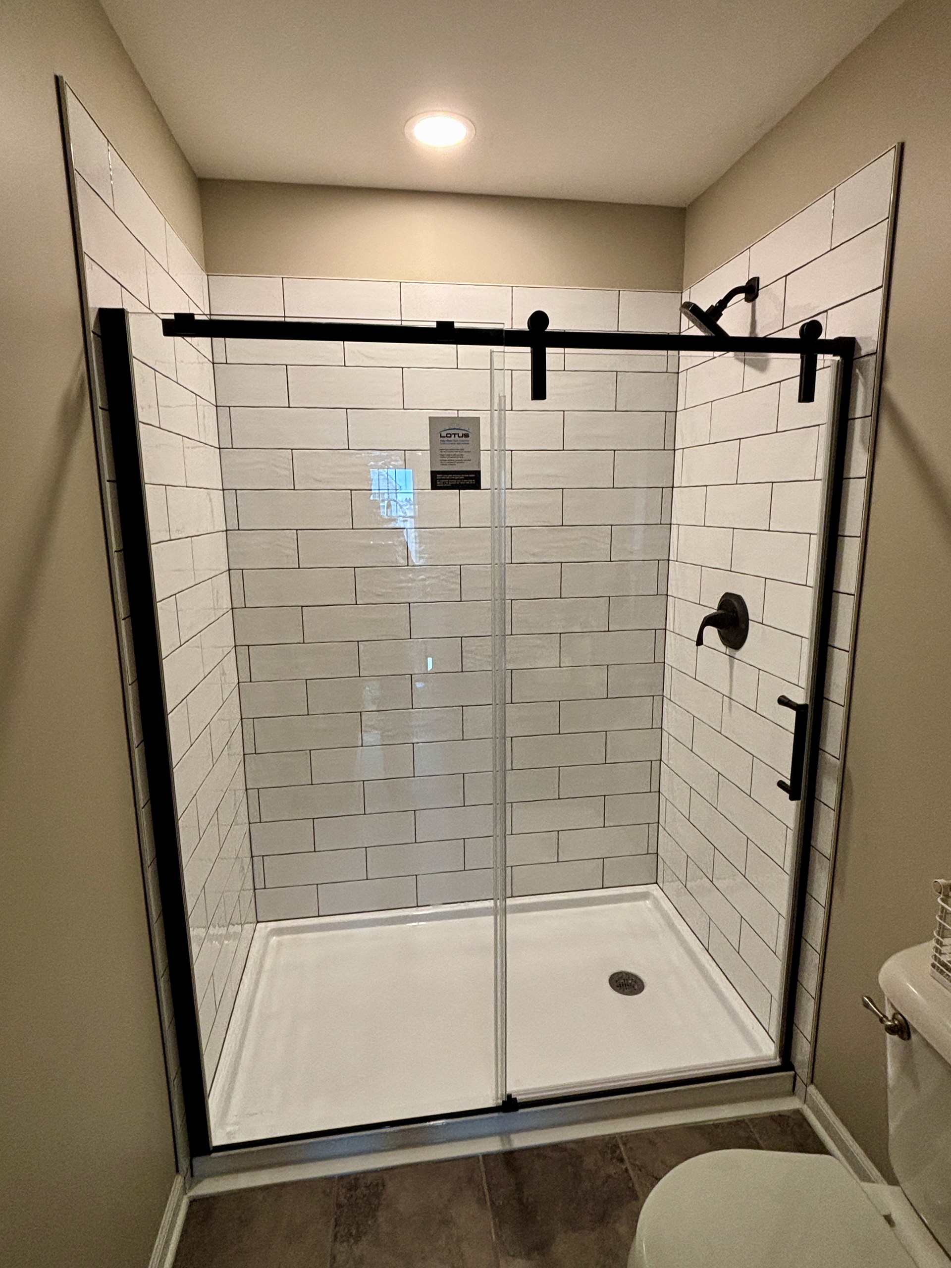 Geneva - Shower