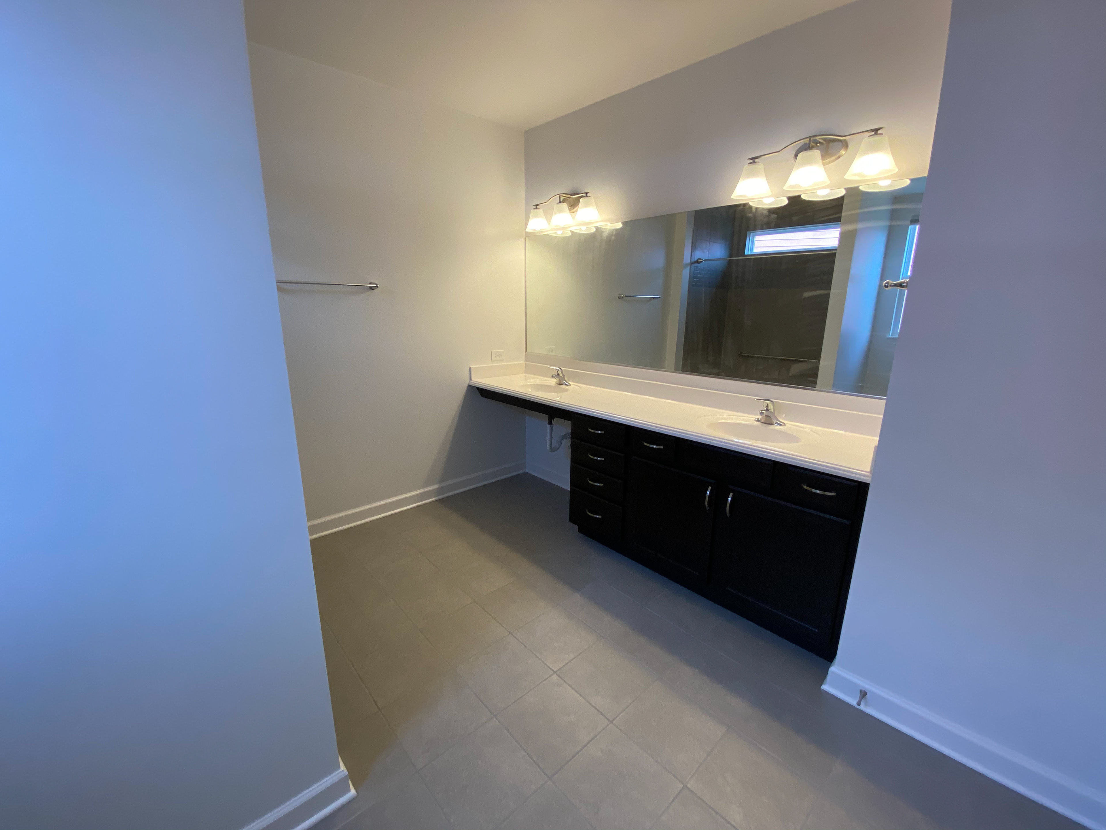 Aurora - Master Bath