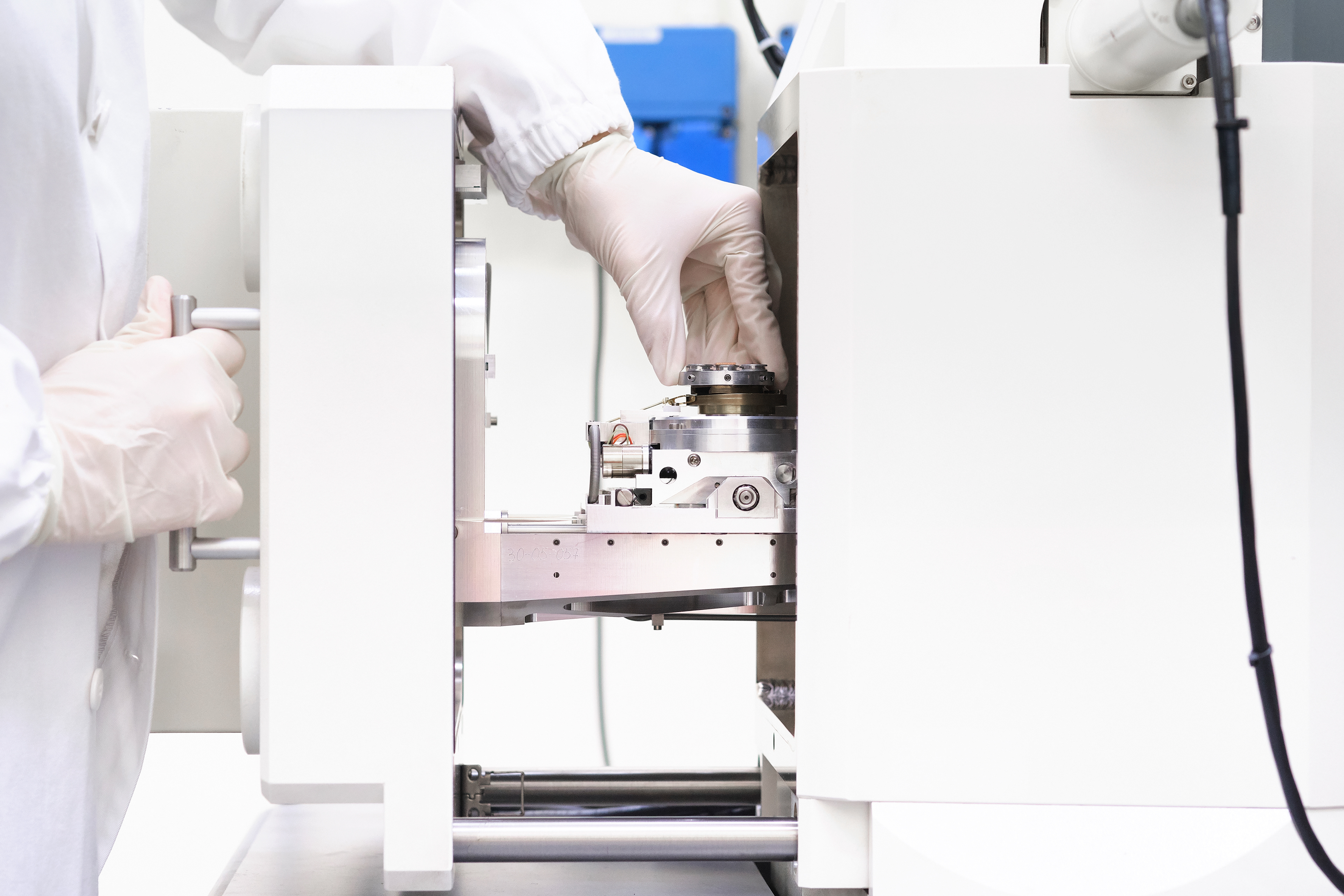 MATERIALS ENGINEERING AND NANOTECHNOLOGY - "HANDS OF SCIENCE"