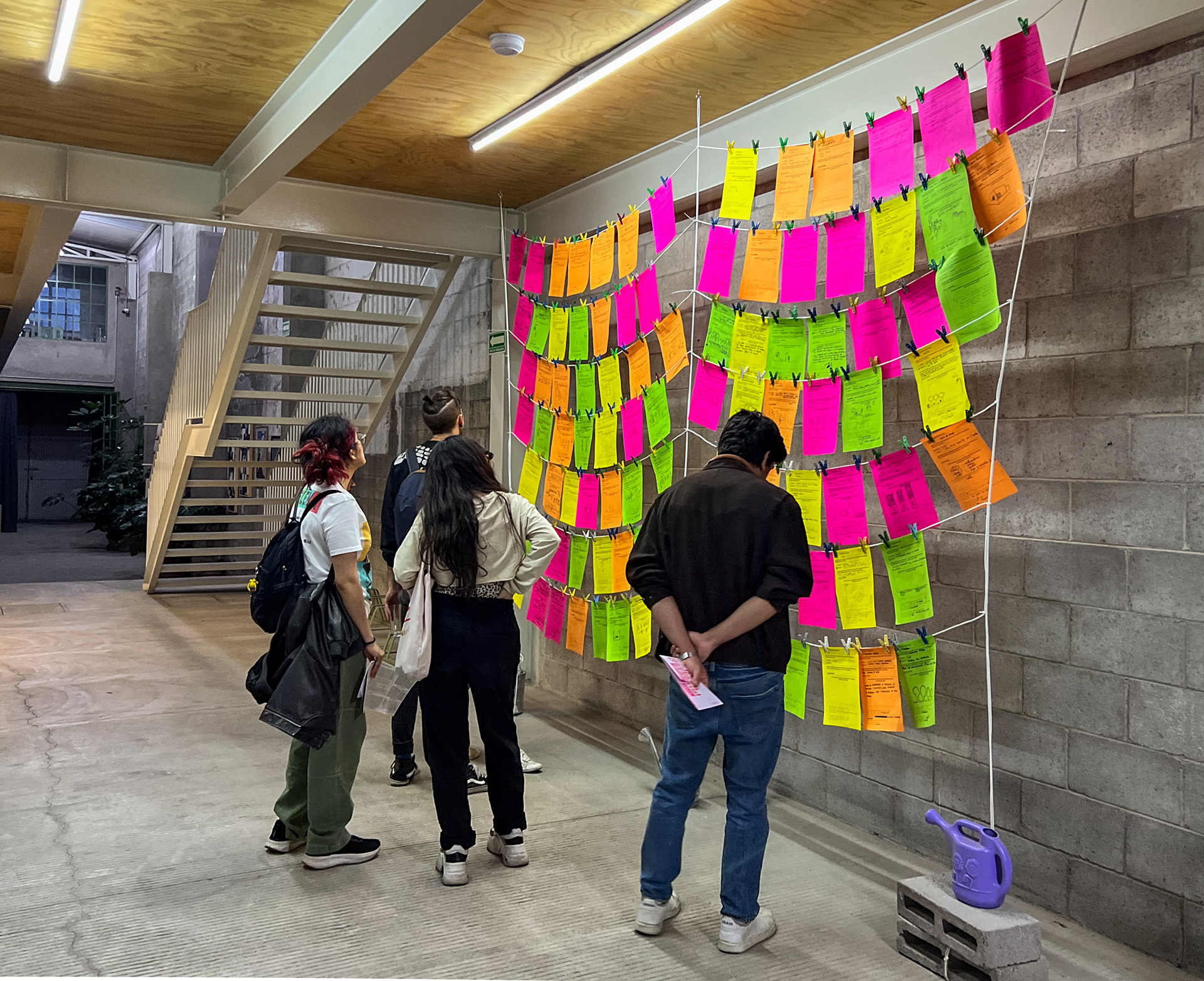 Vernacular Clothesline (2023) — 100 testimonies on public space in Mexico City. Photography: Mi Calle, Nuestra Calle