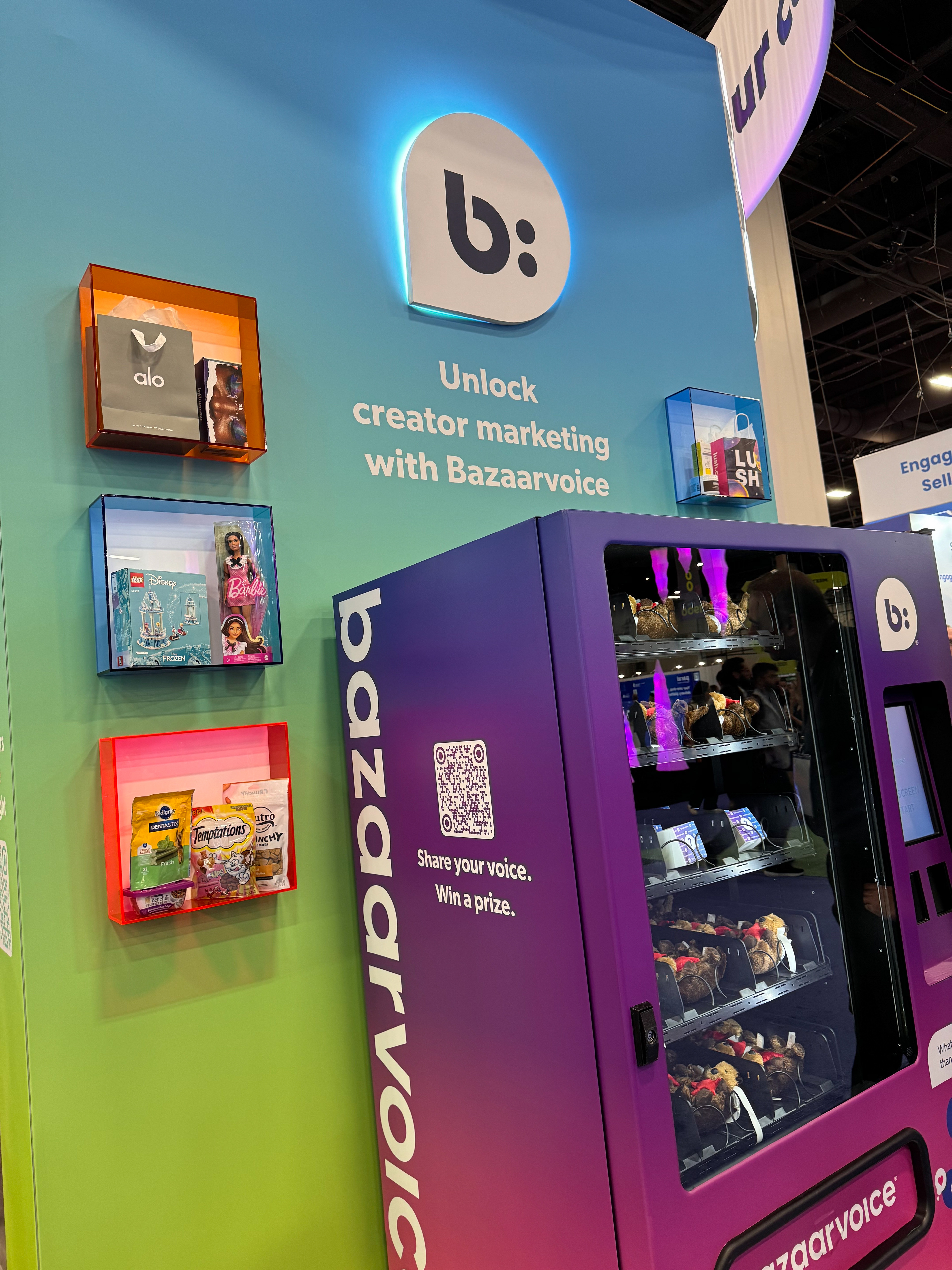 Social vending machine to delight and capture leads