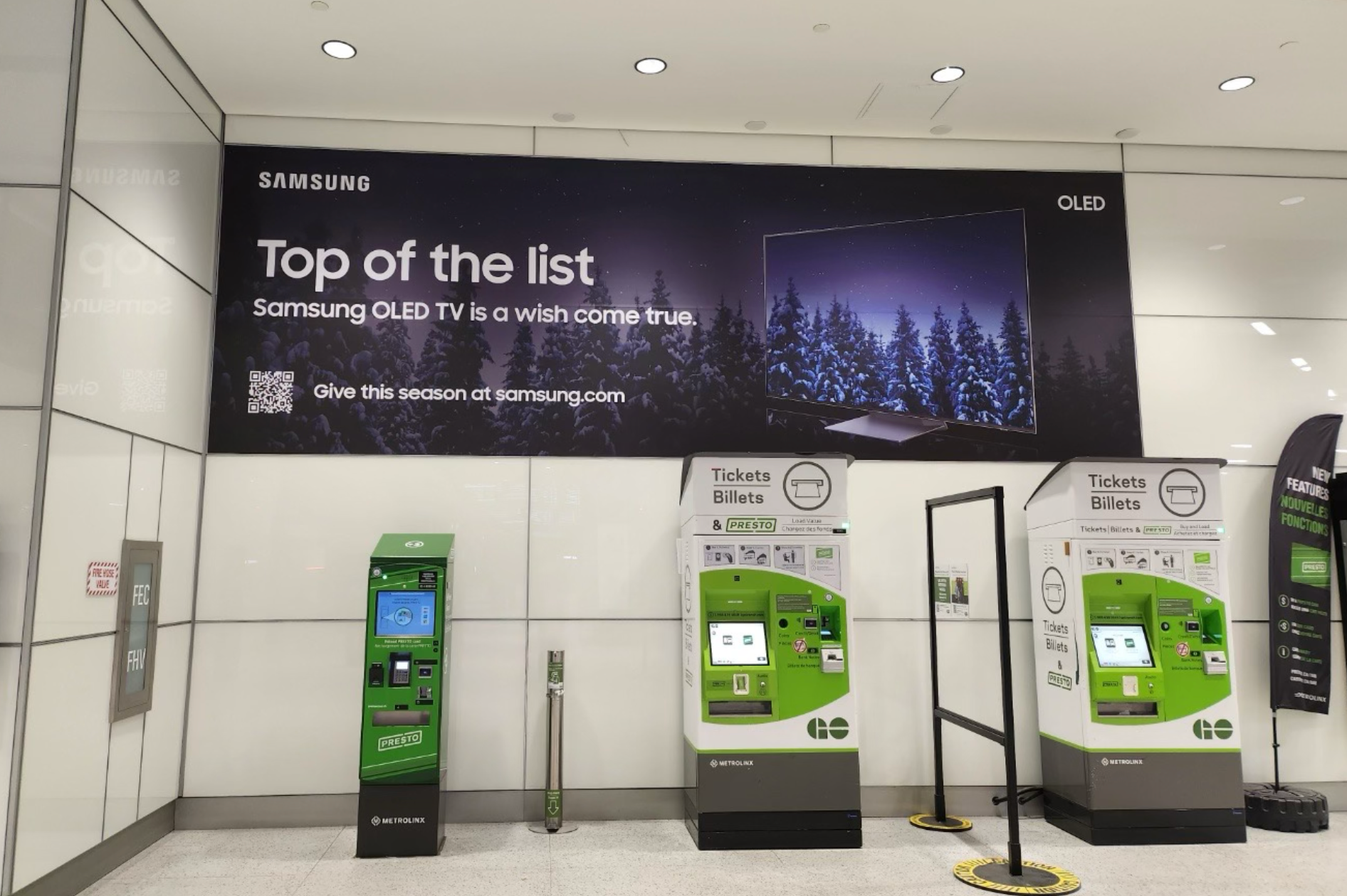 Samsung "OLED" Takeover for Metrolinx Union Station