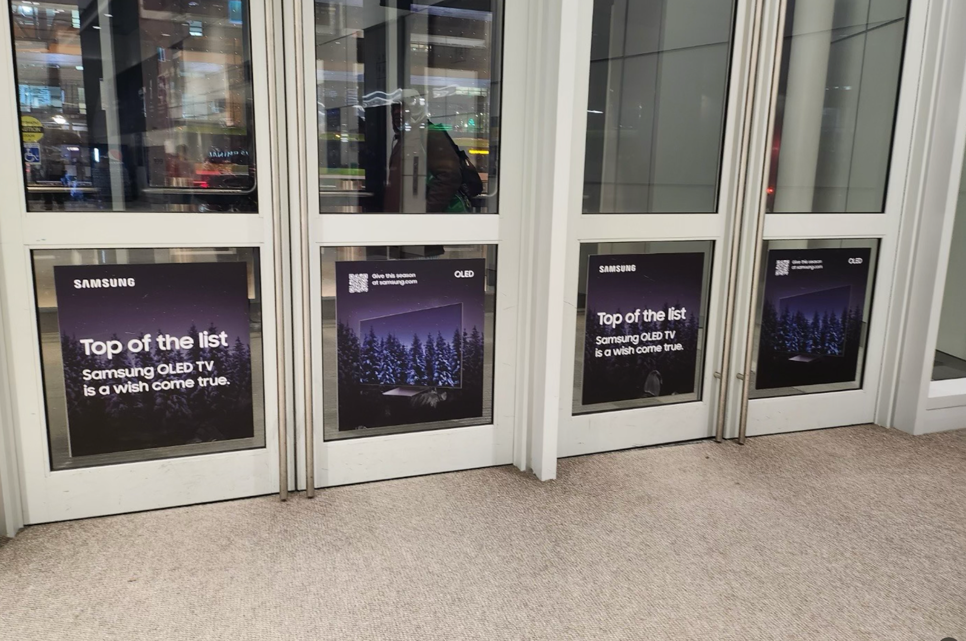 Samsung "OLED" Takeover for Metrolinx Union Station
