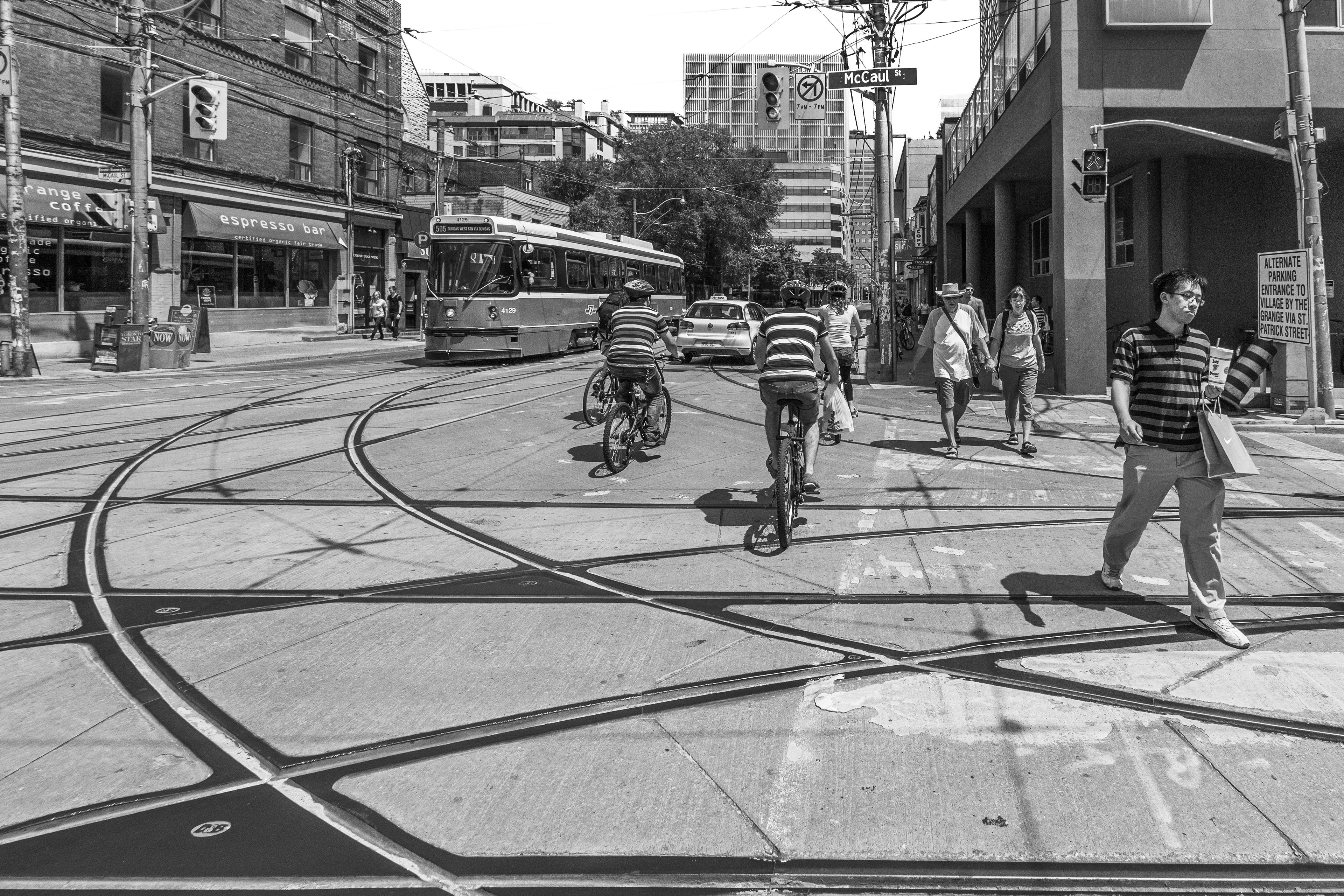 Dundas & McCaul (2012)