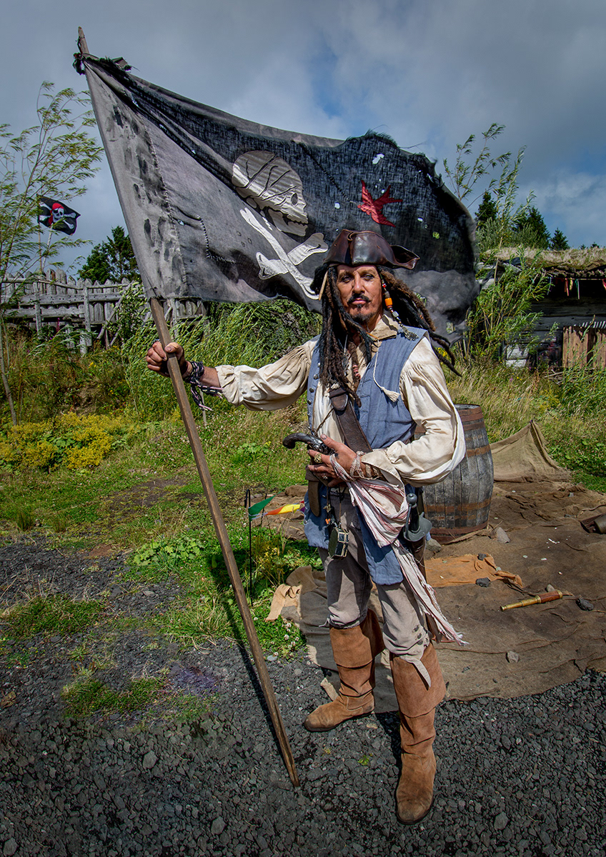 For I am a Pirate King