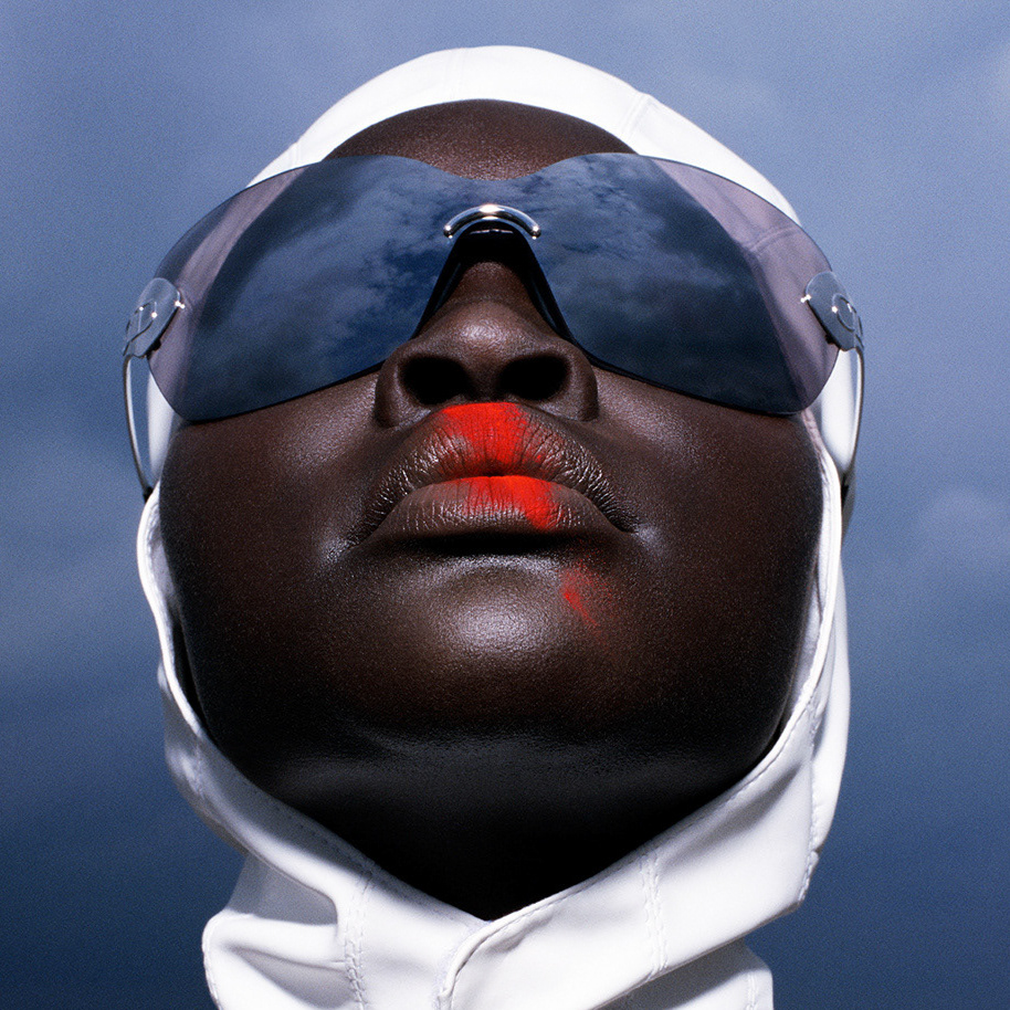 Alek Wek, Nov. 1997