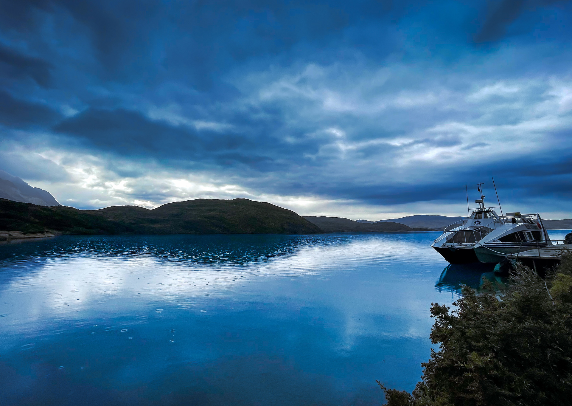 Lago Pehoé, Puerto Natales