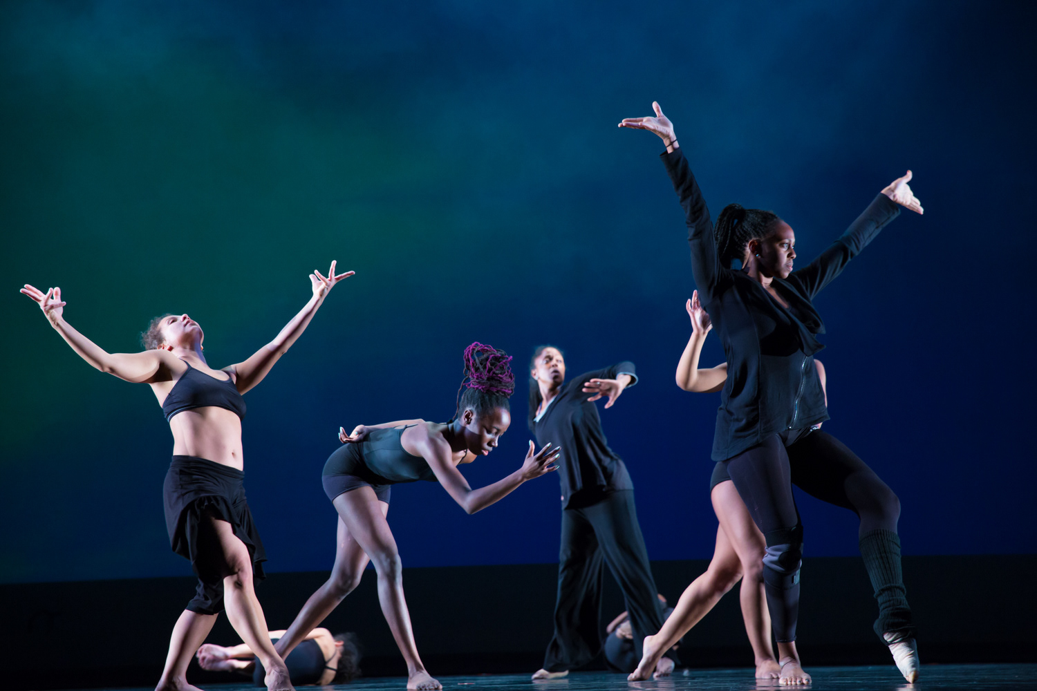 Bellan Contemporary Dance Theatre