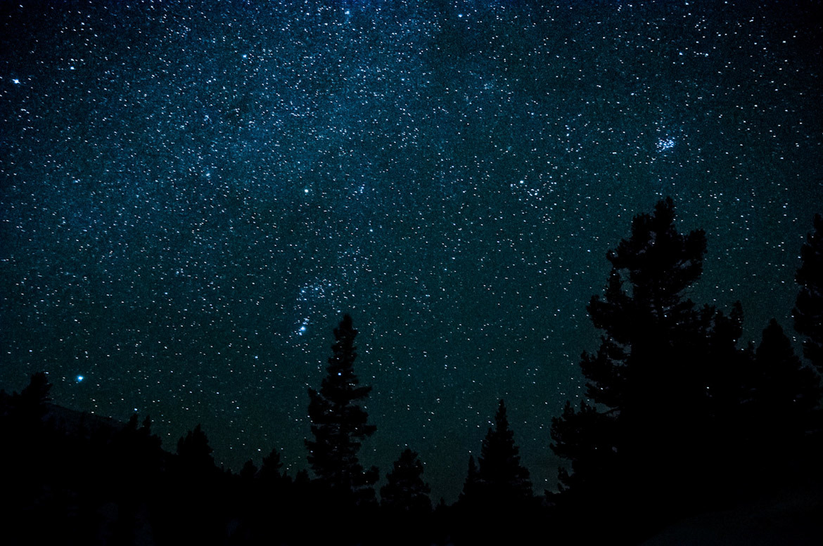 First try at Astrophotography. This is in southern part of Norway.