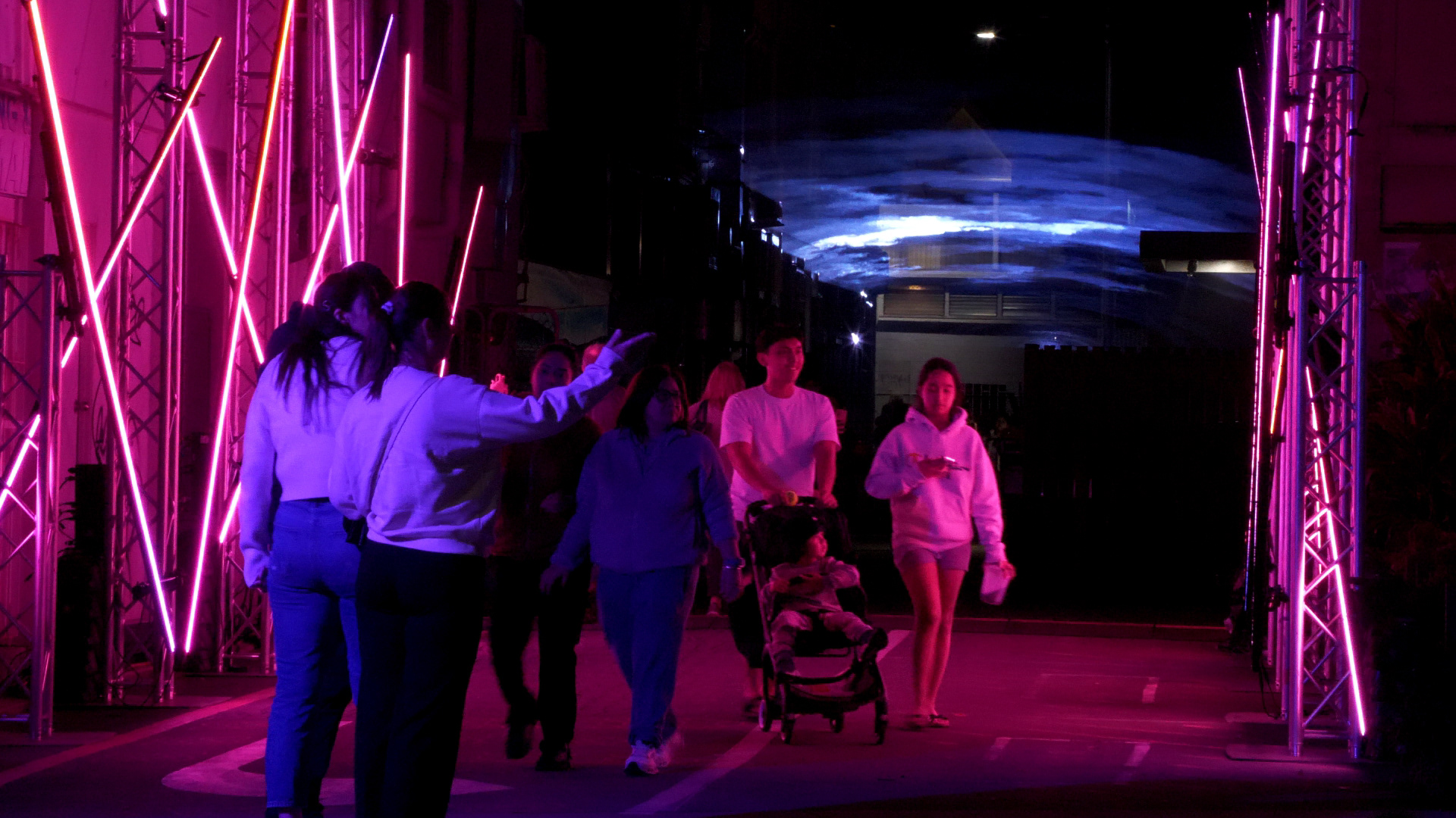 Immersive LED Tunnel - Big City Lights 