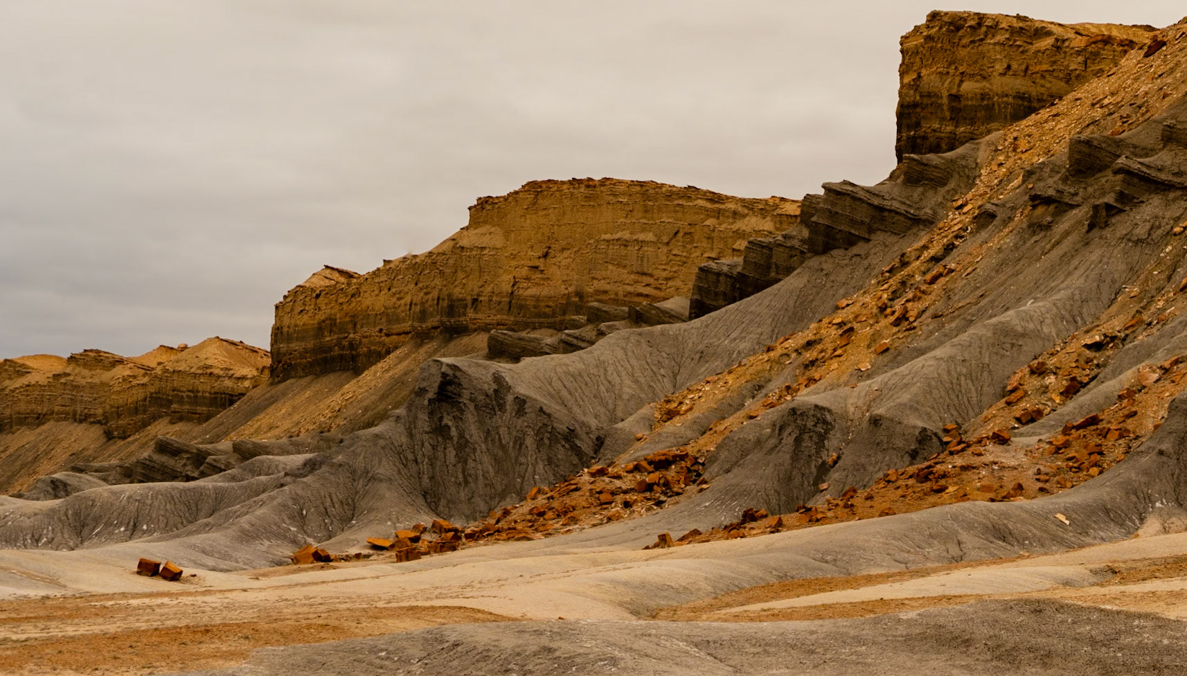 Driving through the Factory Butter area, the cliffs were other-worldly. To me it looked like giant gold bars were falling down the cliffs.
