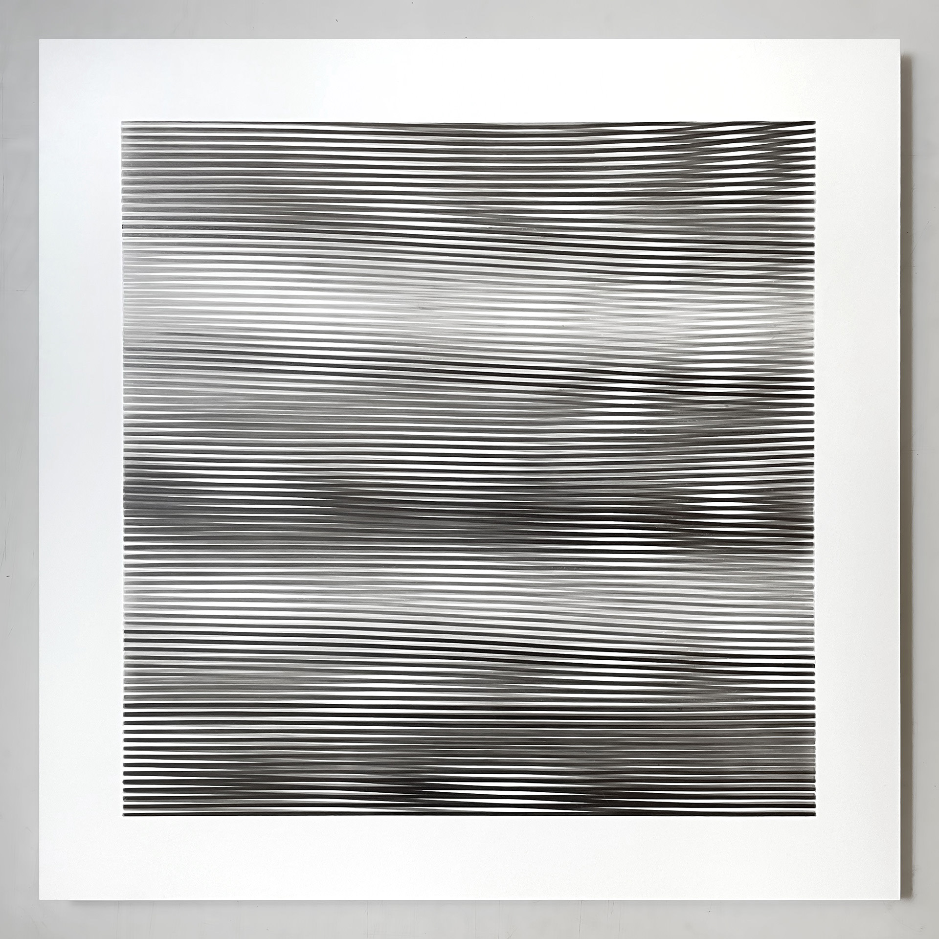 laurent galland, "cathodique 2", 2023, dessin au graphite sur dibond, 50x50 cm