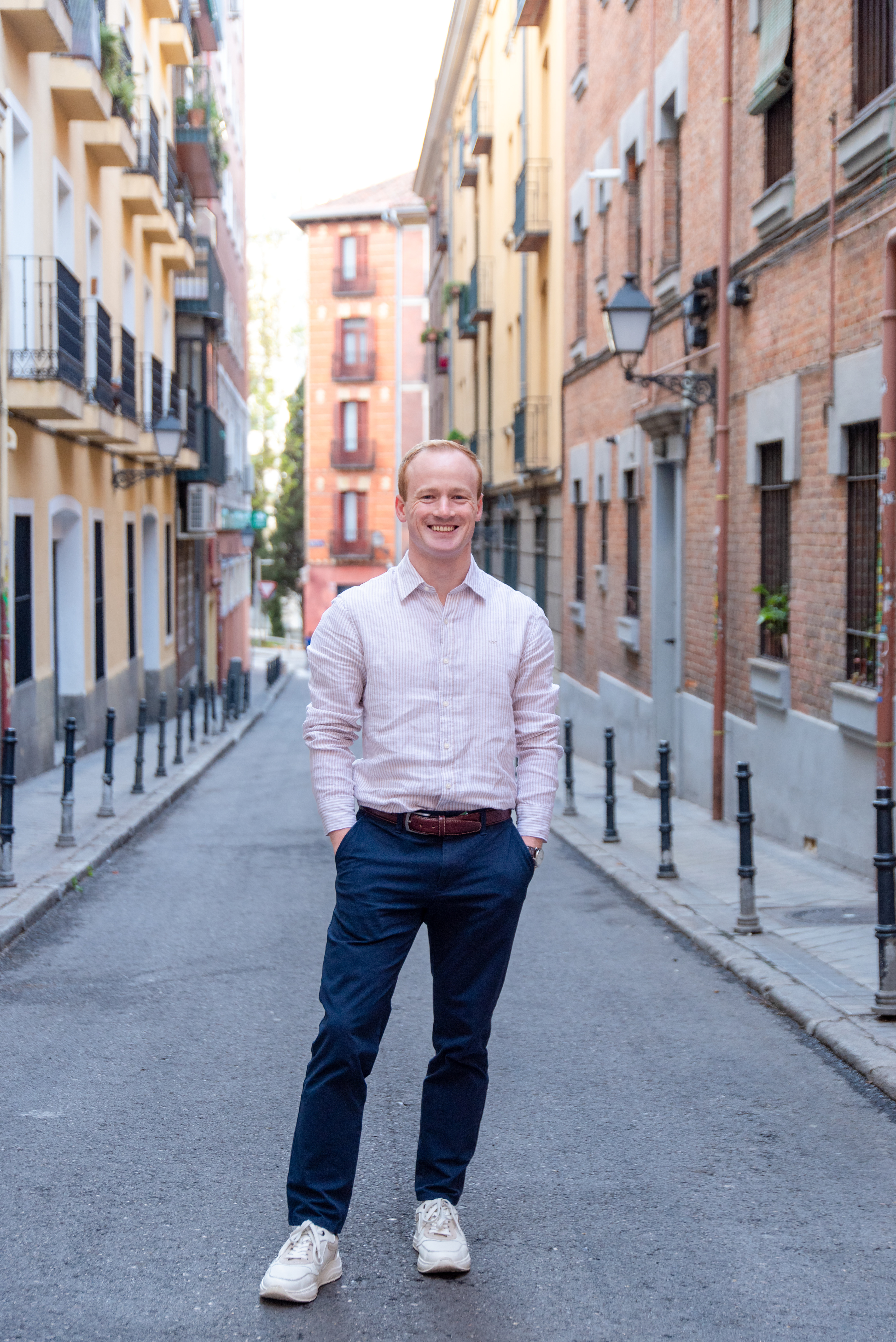 Sesión lifestyle profesional en exteriores.