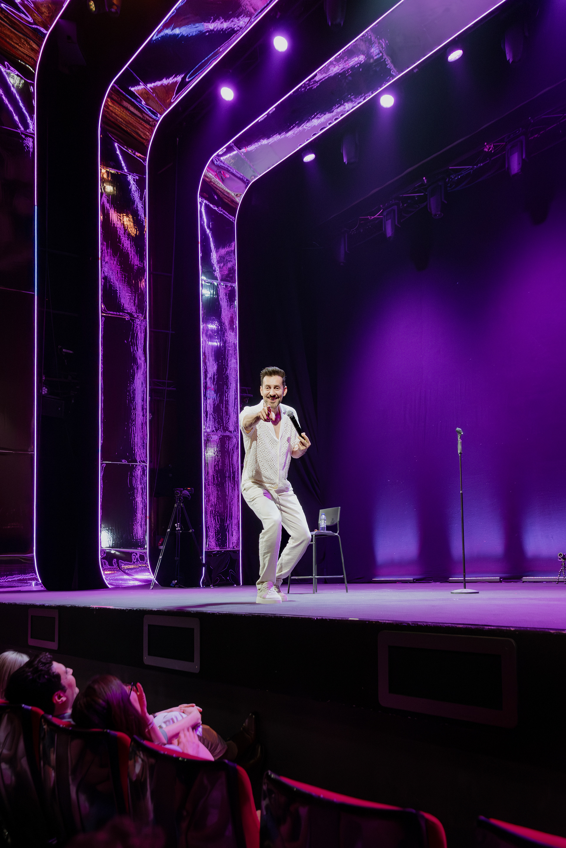 Comediante Max Amini en el Teatro Capitol de Madrid - Fotografía de artes escénicas por Tornasol Estudio