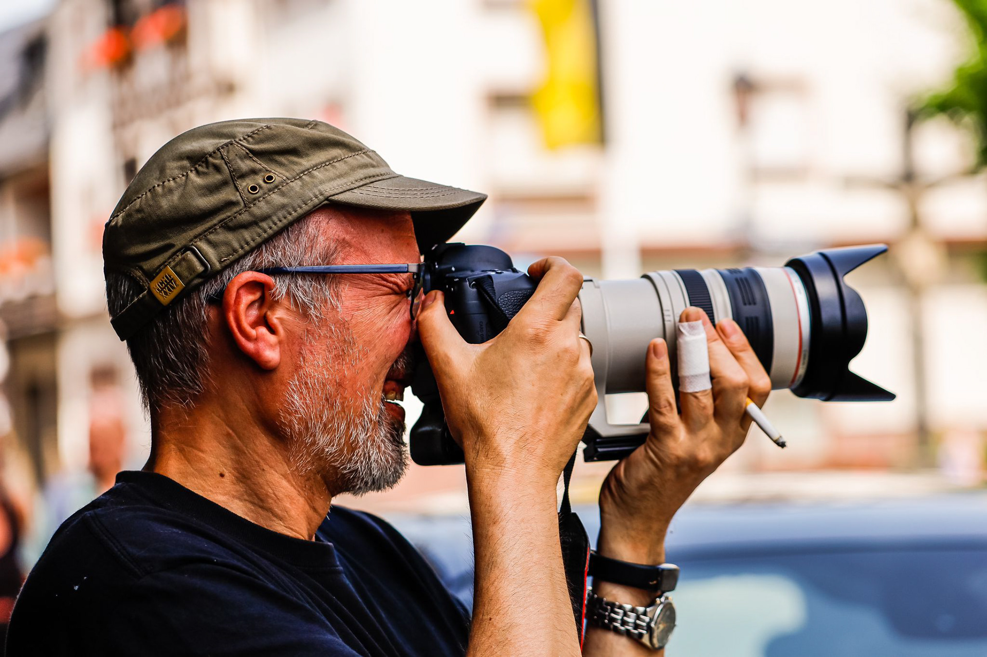 Swen Weber ist ein Fotograf aus Oberwesel am Rhein dessen Arbeiten sich auf Natur-, Landschafts- und Architekturfotografie fokusiert.