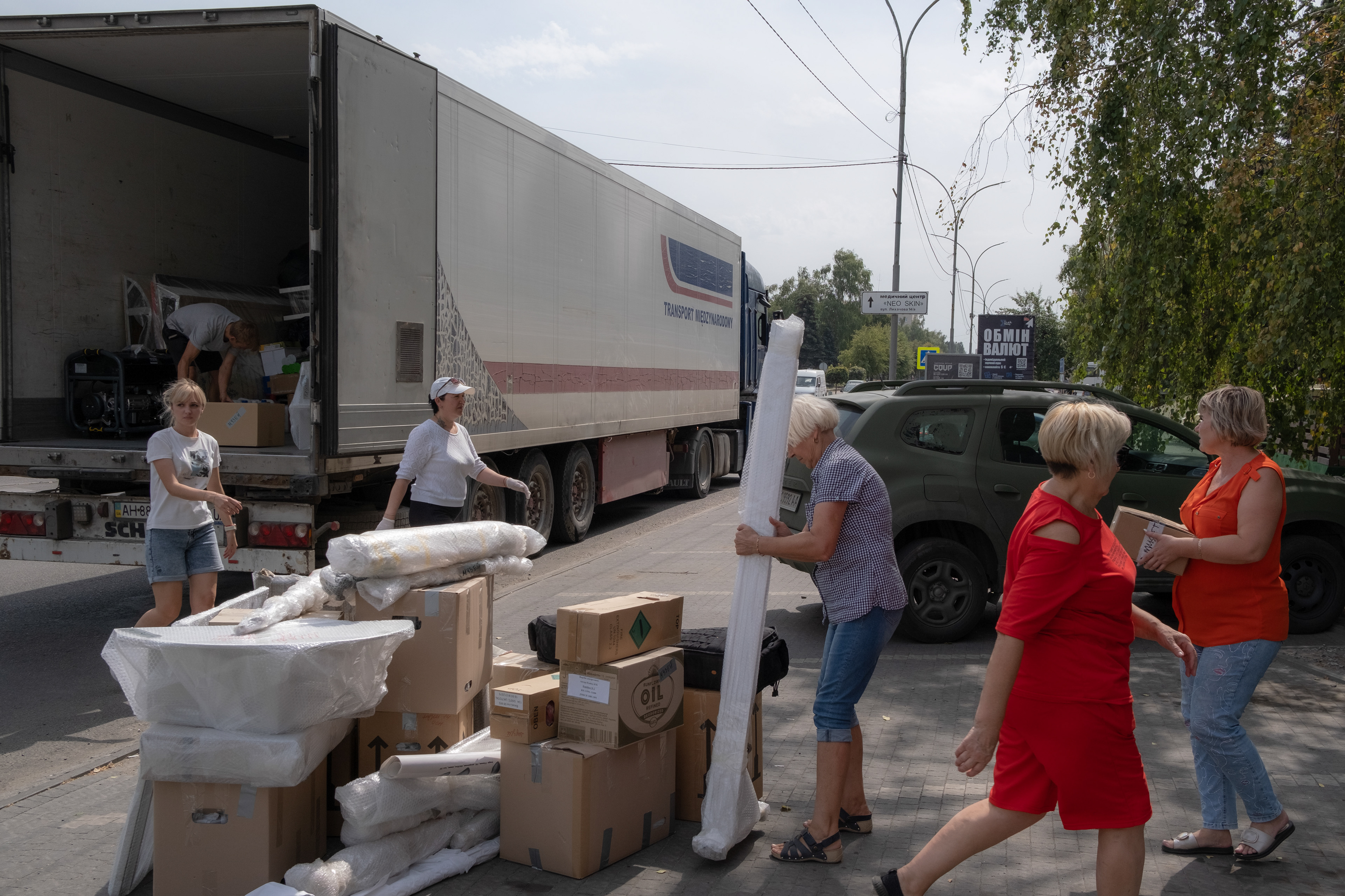 The city library packing up
