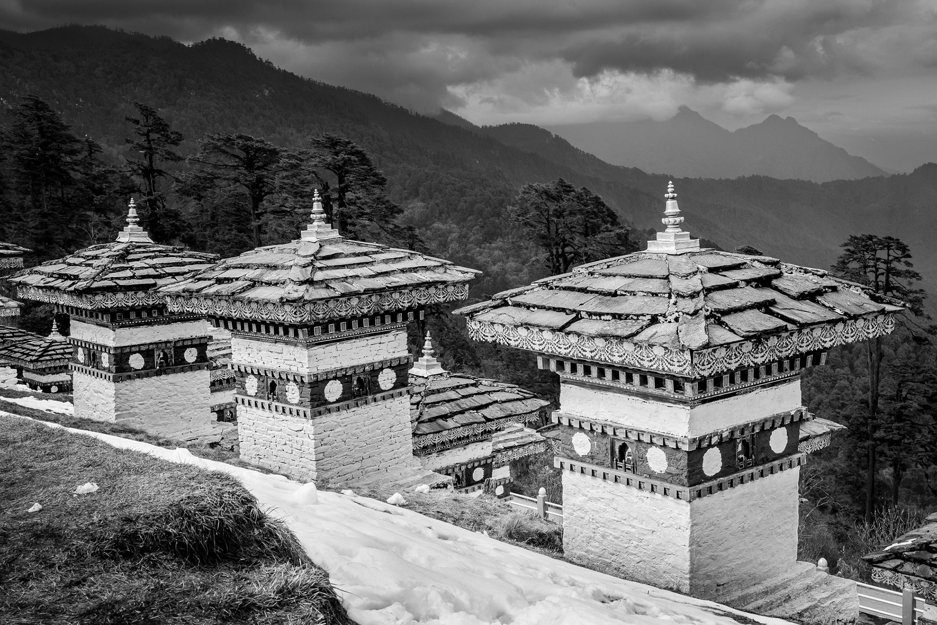 Bhutan: Monument on pass from Timphu to Punakha