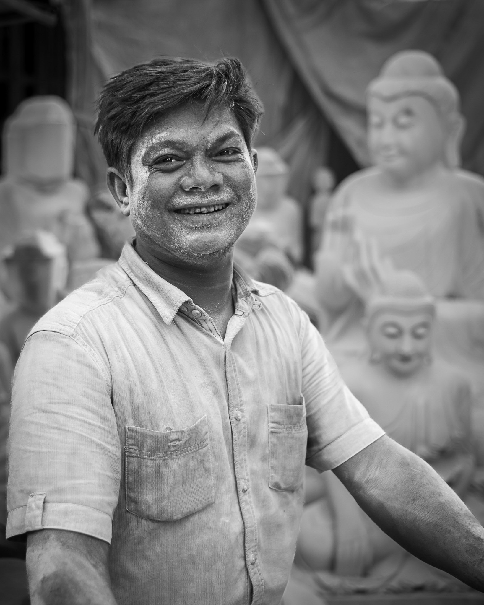 Myanmar(Burma)/Mandalay: Marble Street