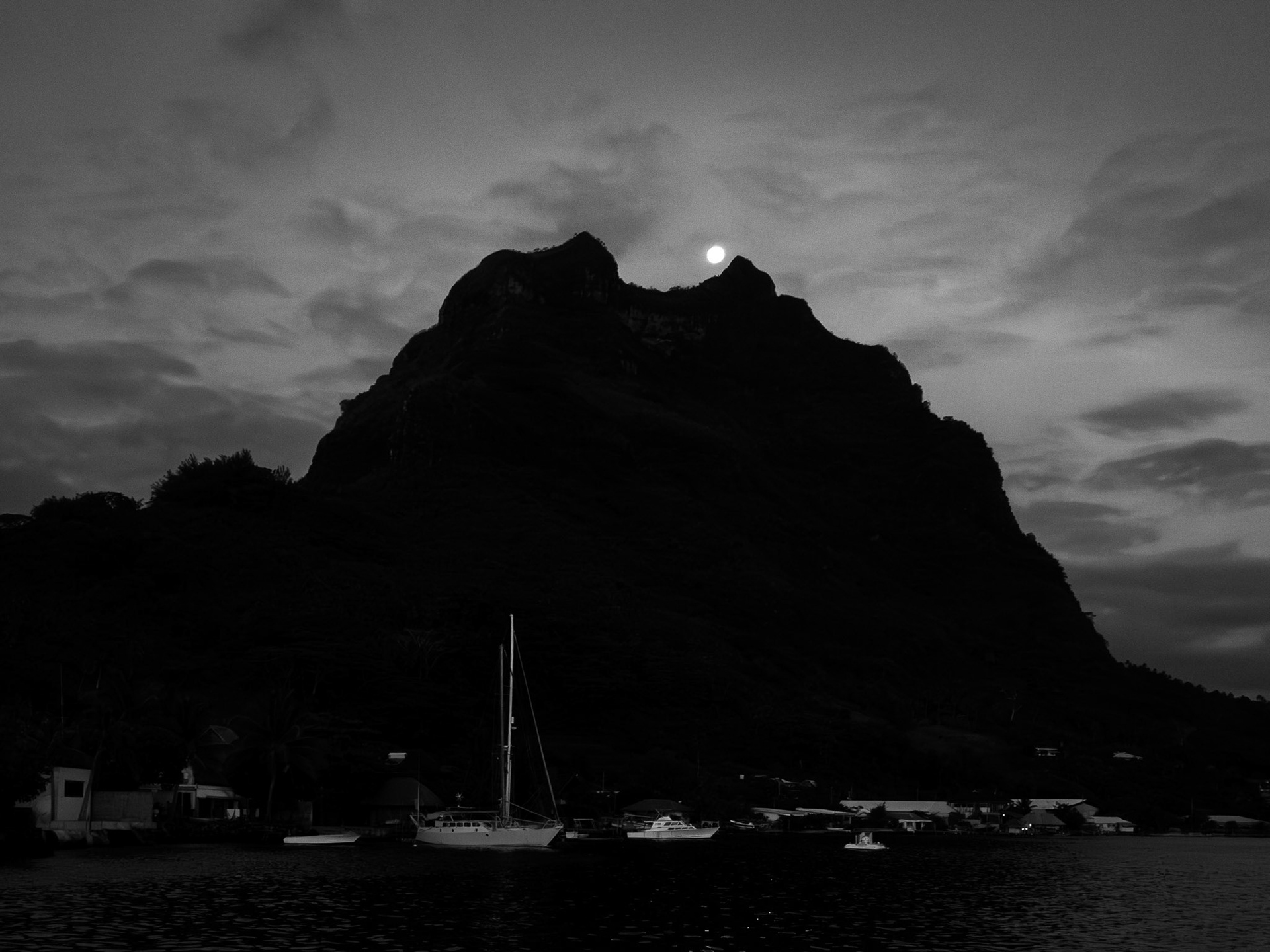 French Polynesia/ Bora Bora: Moon over Bora Bora