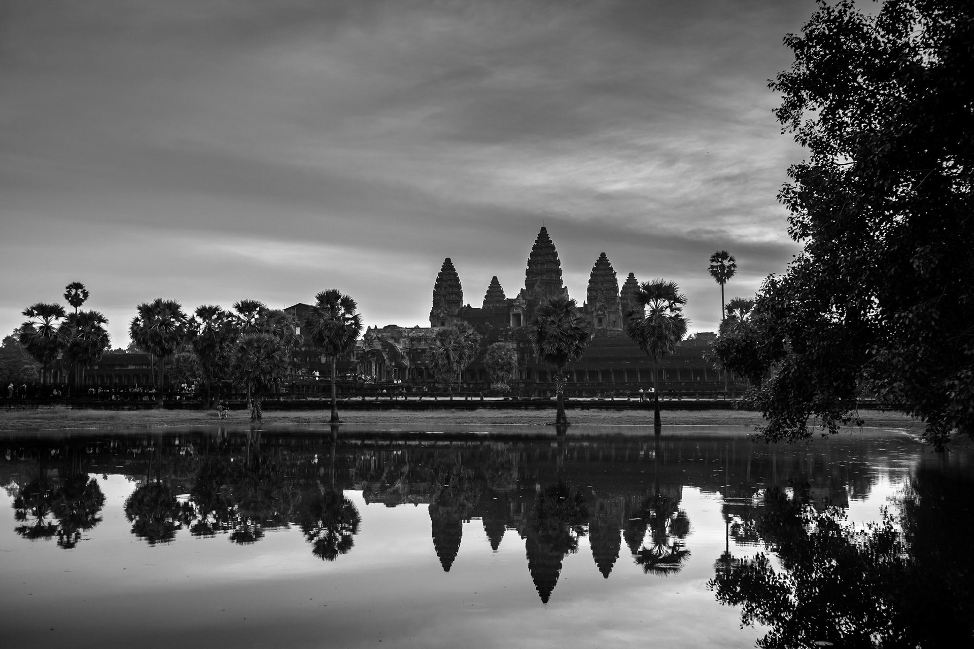 Cambodia, Siem Reap: Sunrise at Angkor Wat