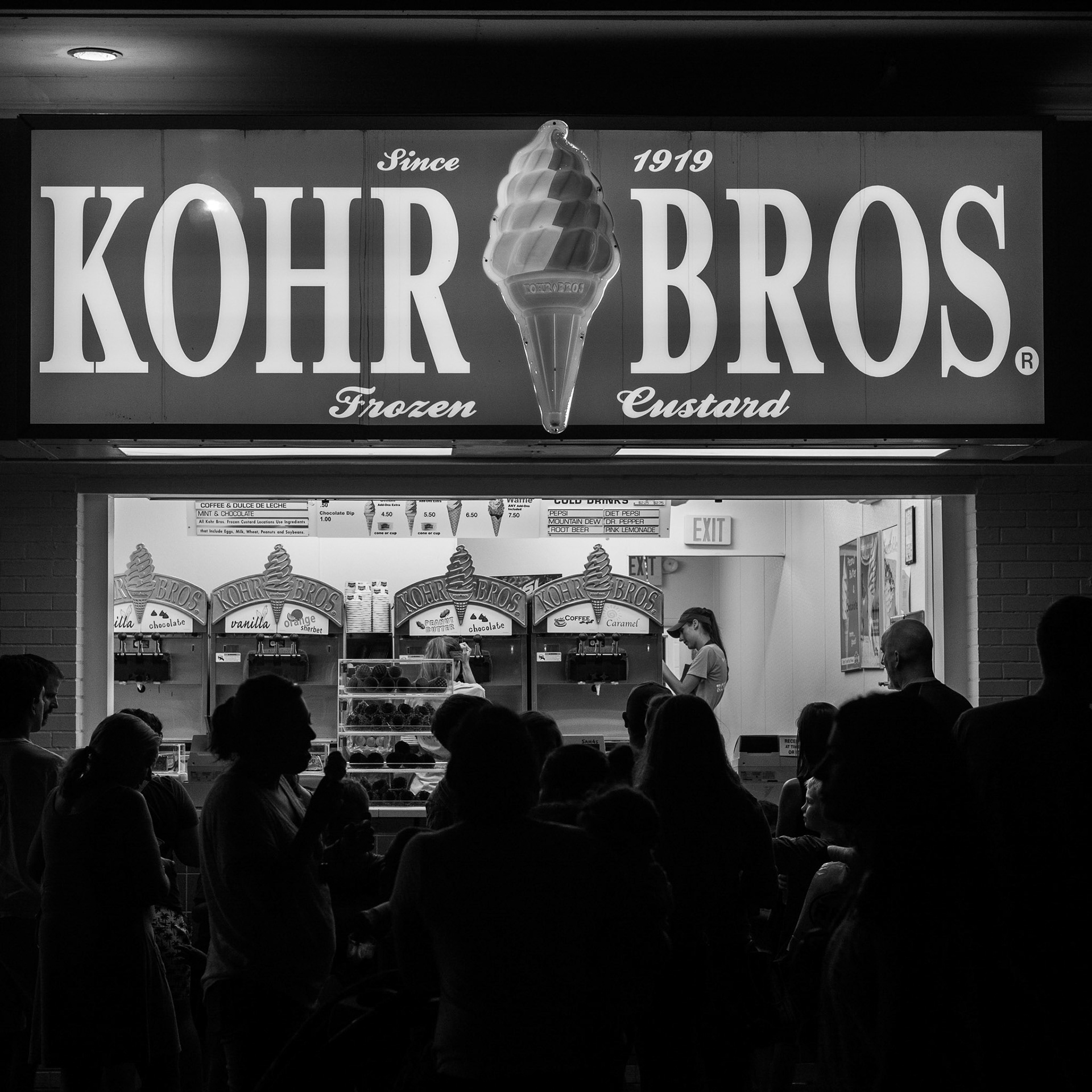 USA/Delaware/Rehoboth Beach Boardwalk at night