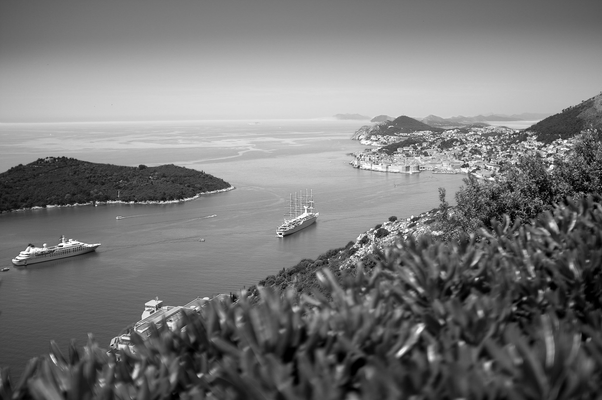 Croatia, Dubrovnik: Port of Call for many cruiseships.