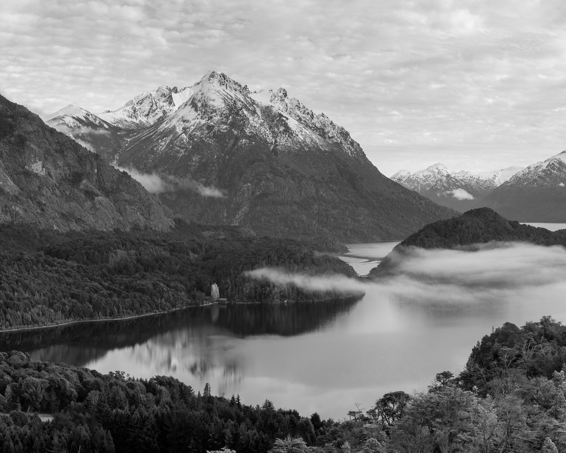 Cerro Capilla y bruma