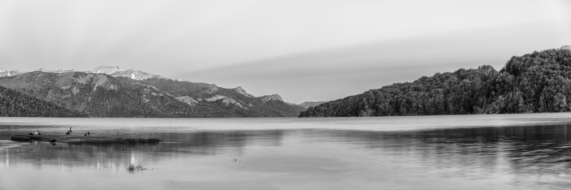 Atardecer en lago Traful