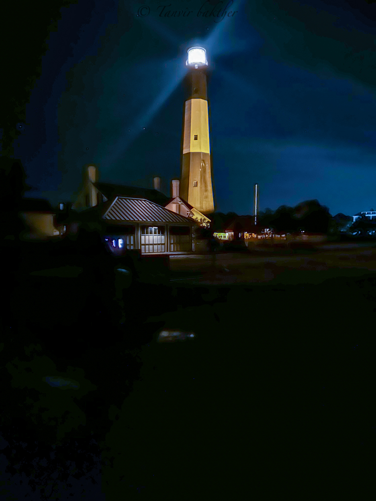 The Tybee Island Light Station and the Cockspur Island Lighthouse illuminate the shores, not just as navigational aids but as beacons of serenity and beauty. ππ