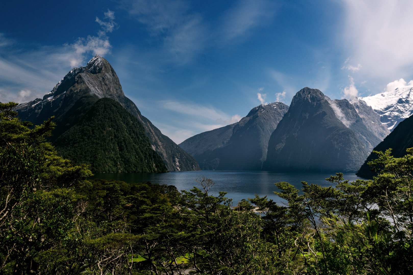 after a short walk to this view point you can get a stunning view to Milford Sound