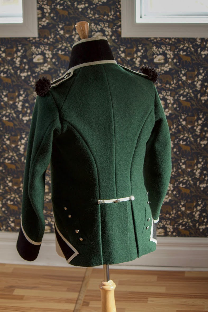 Glengarry Light Infantry war of 1812 coat in 100% wool with pad-stitched standing collar and hand-sewn trim.
