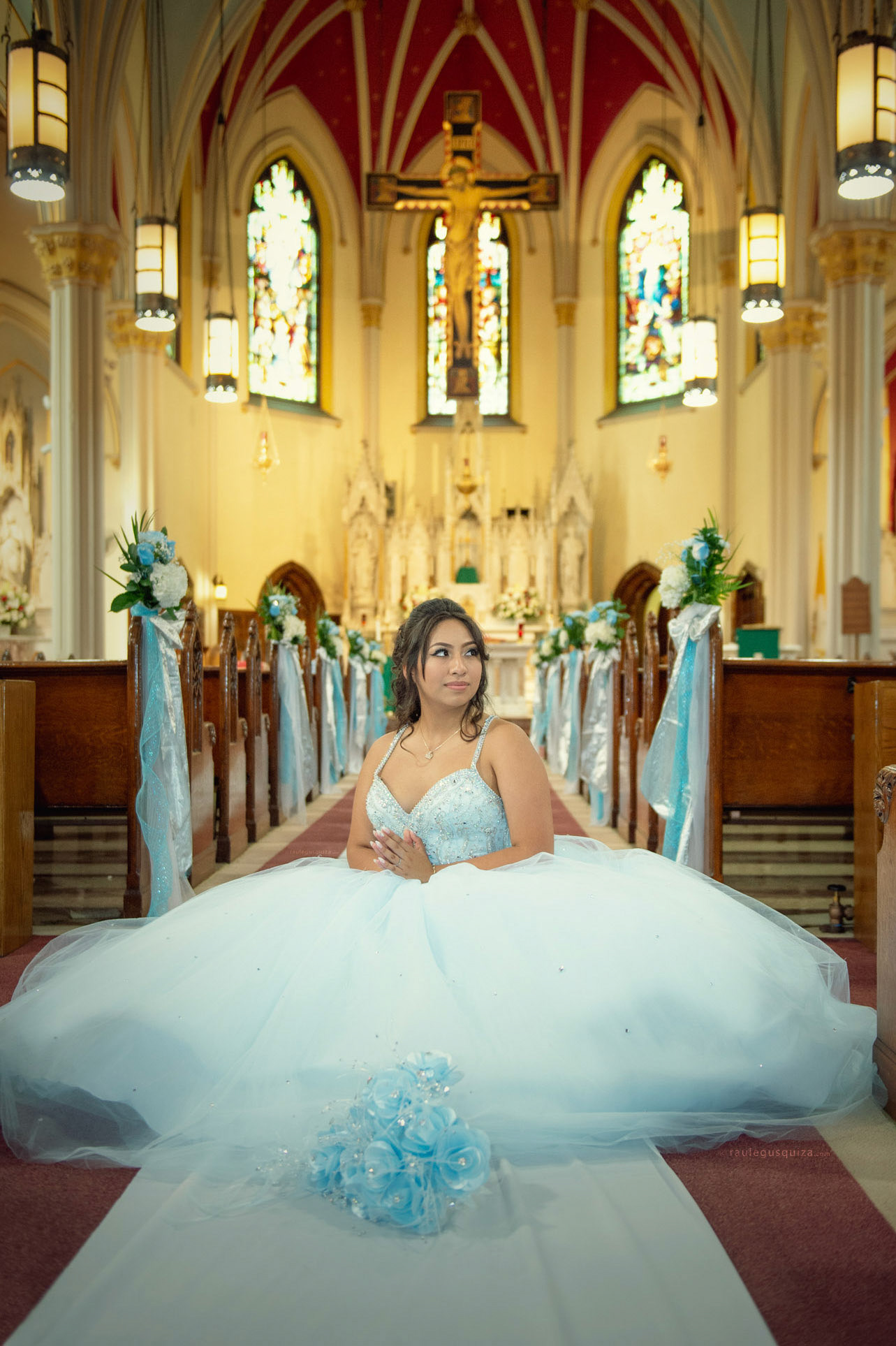 © raulegusquiza.com