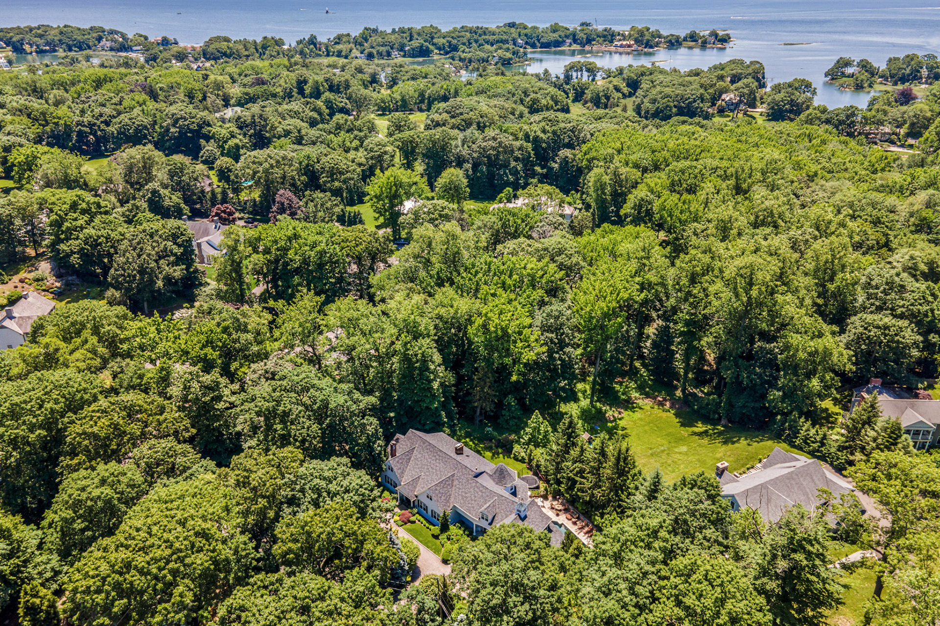 © raulegusquiza.com