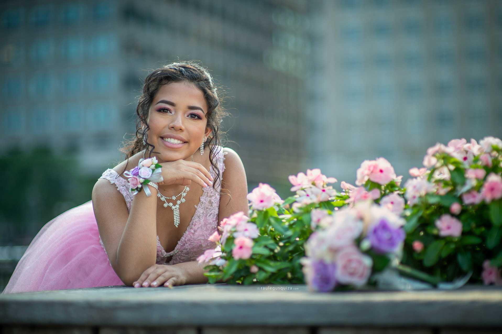 © raulegusquiza.com