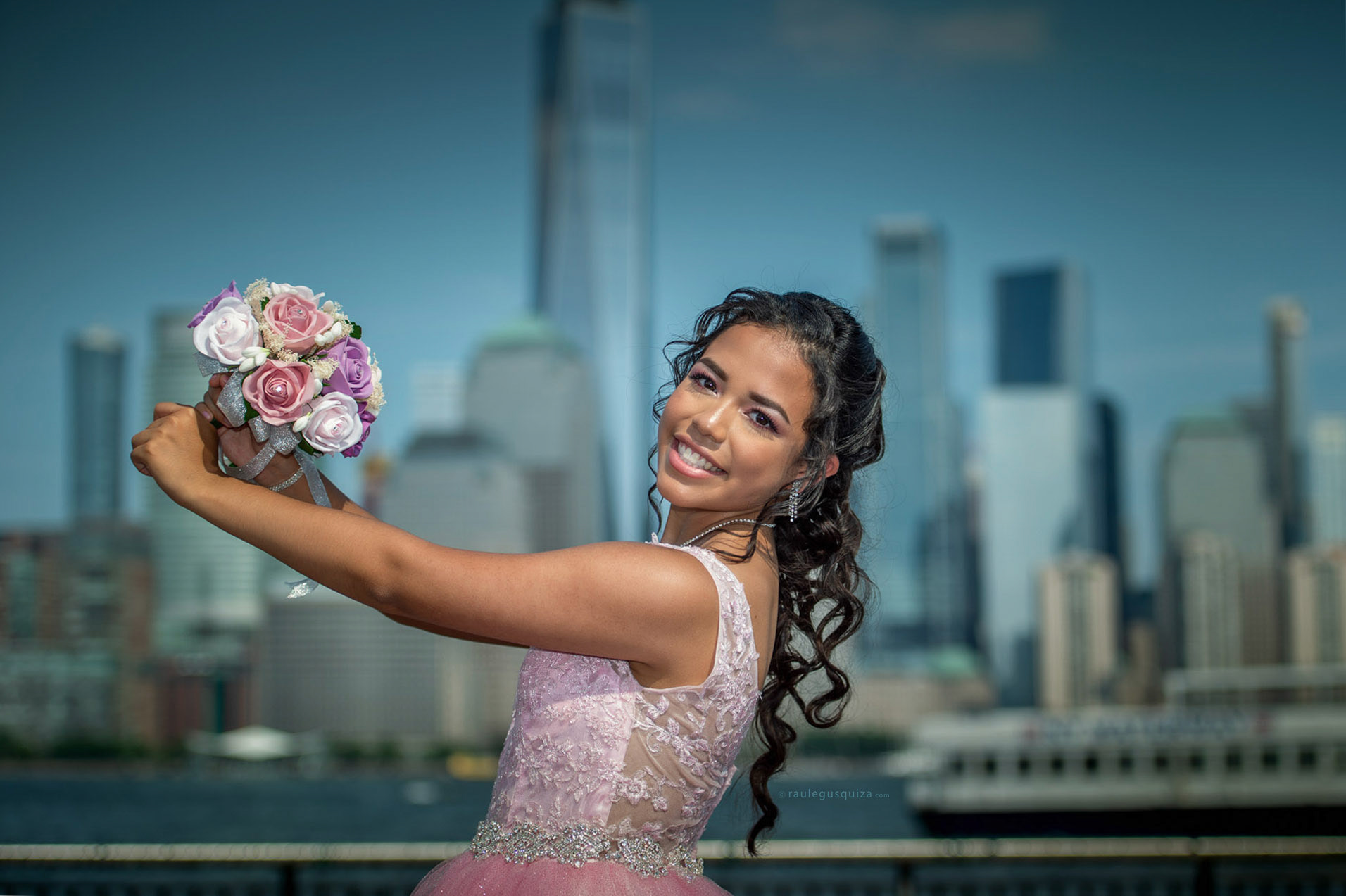 © raulegusquiza.com