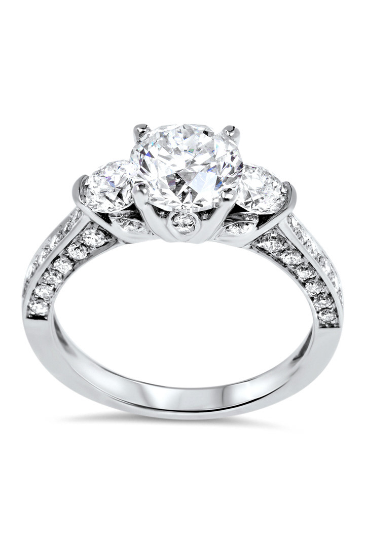 jewellery photography featuring a diamong ring