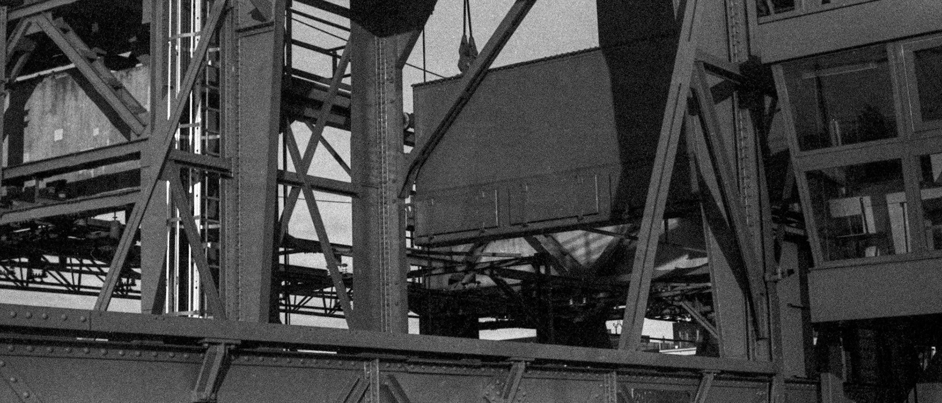 IJsselbrug Zutphen (35mm film in 120 camera)