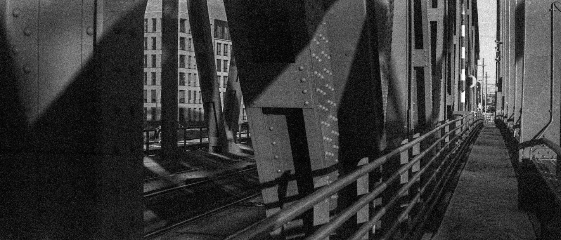 Bridge structures IJsselbrug (35mm film in 120 camera)