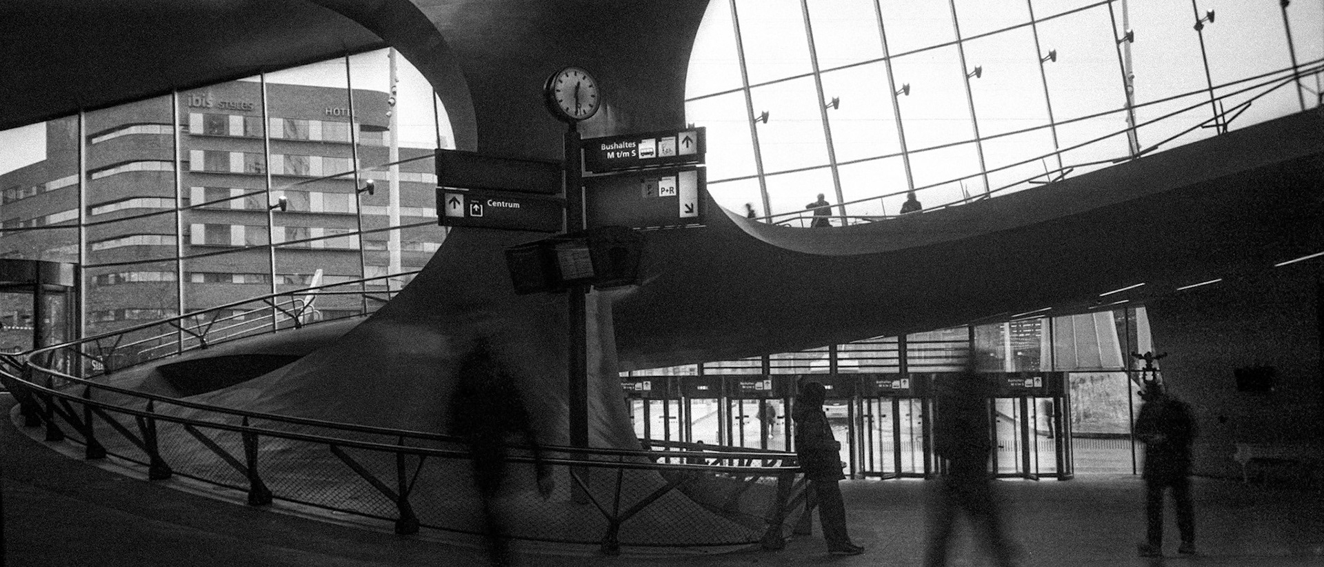 Arrival / Departure hall - Arnhem central station