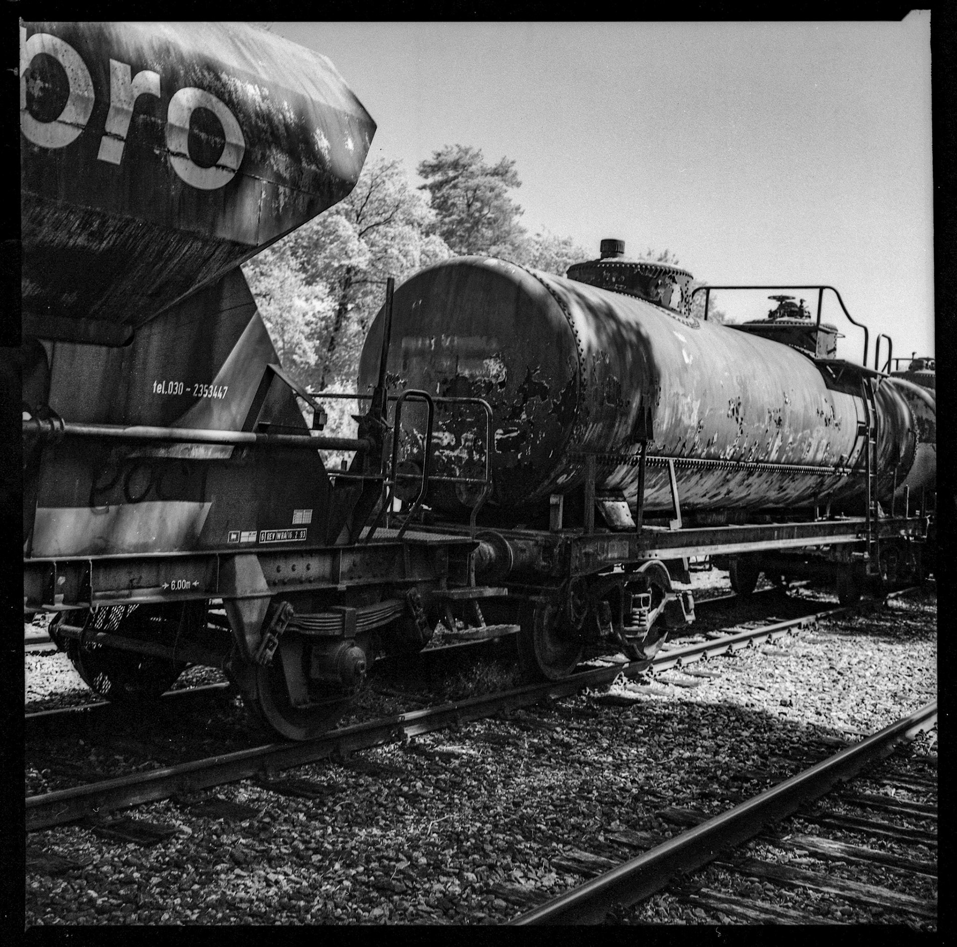 Abandoned train wagons - Kiev 88