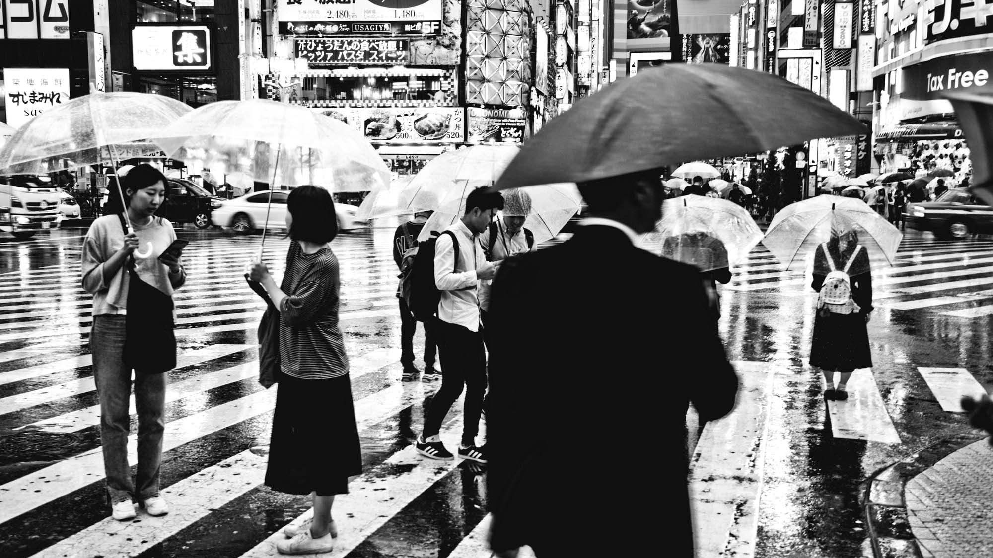 ▷ Rainy days in New York V by Sven Pfrommer, 2015