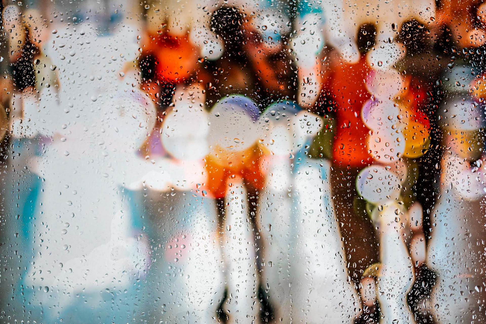 ▷ Rainy days in New York V by Sven Pfrommer, 2015