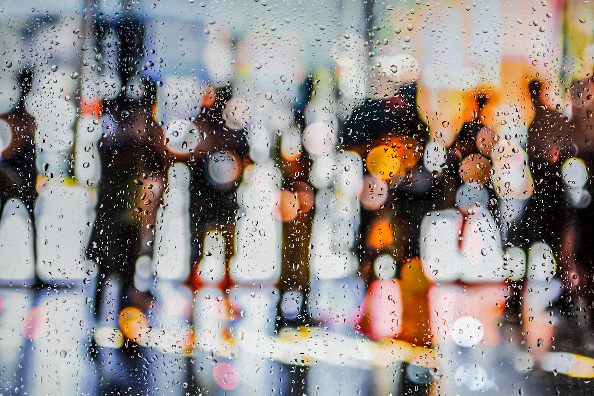 Rainy Days Saigon - Photography by Sven Pfrommer