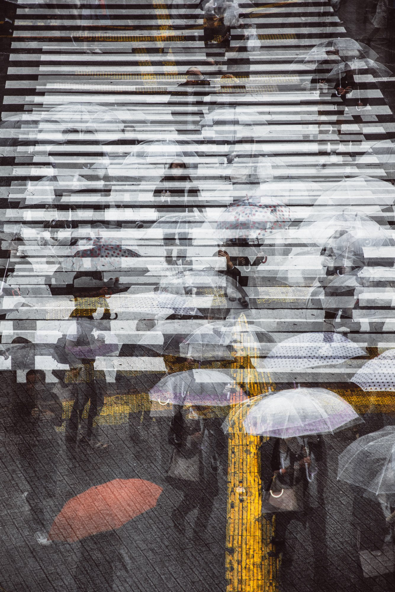 ▷ Rainy days in Tokyo V by Sven Pfrommer, 2021