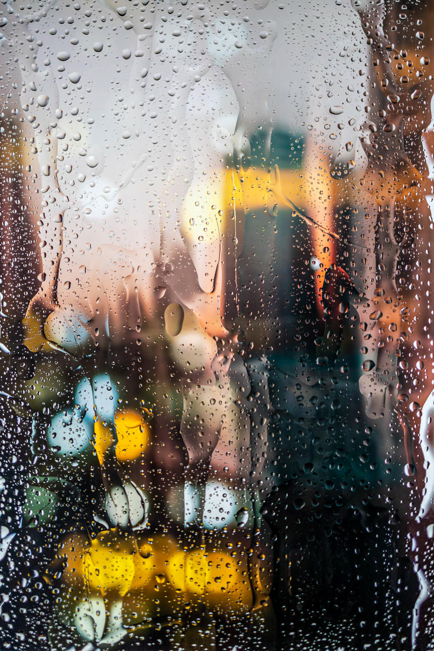 ▷ Rainy days in Tokyo V by Sven Pfrommer, 2021