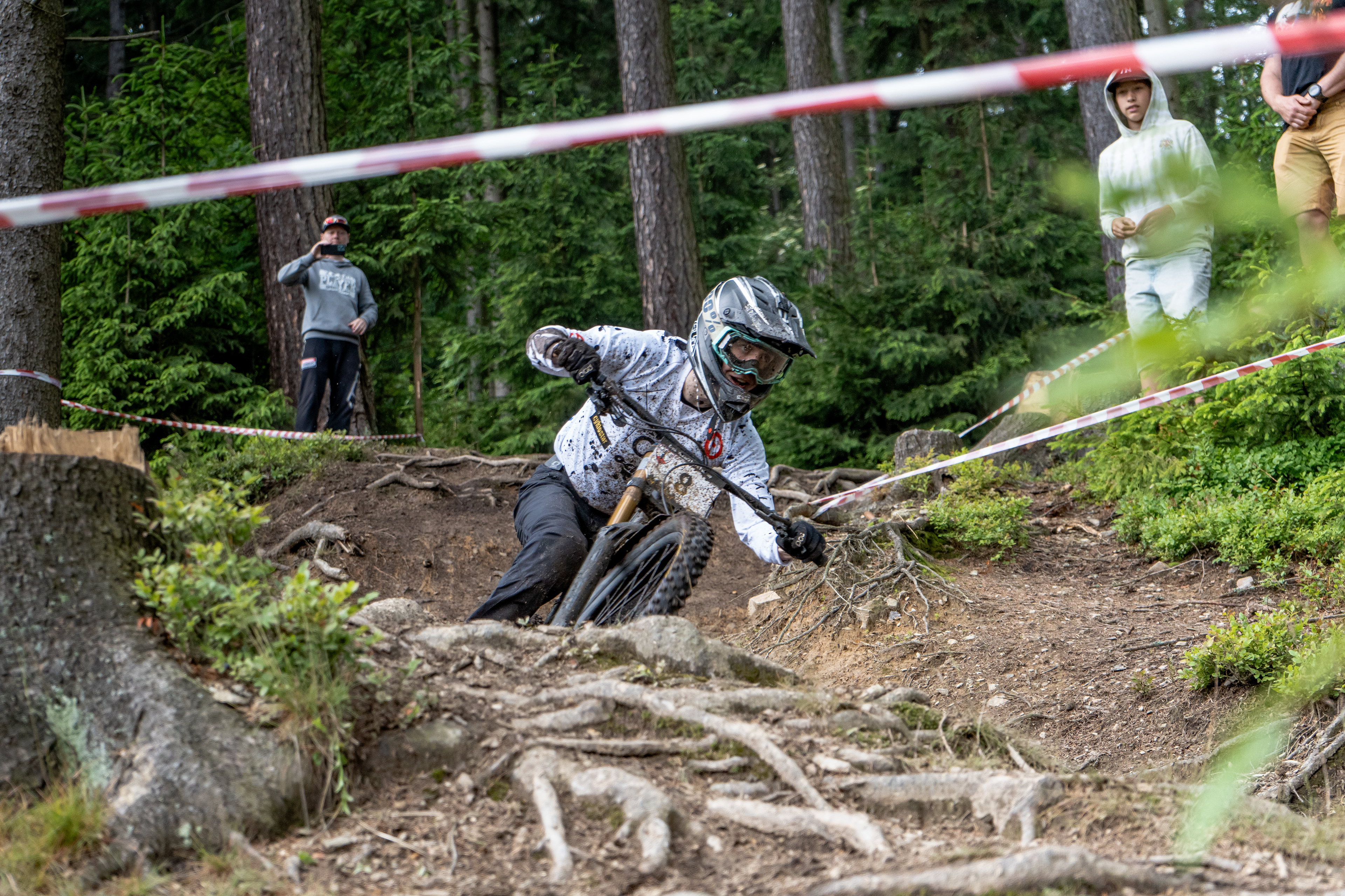 MČR ve sjezdu 2024 - Ještěd | Top on Trail