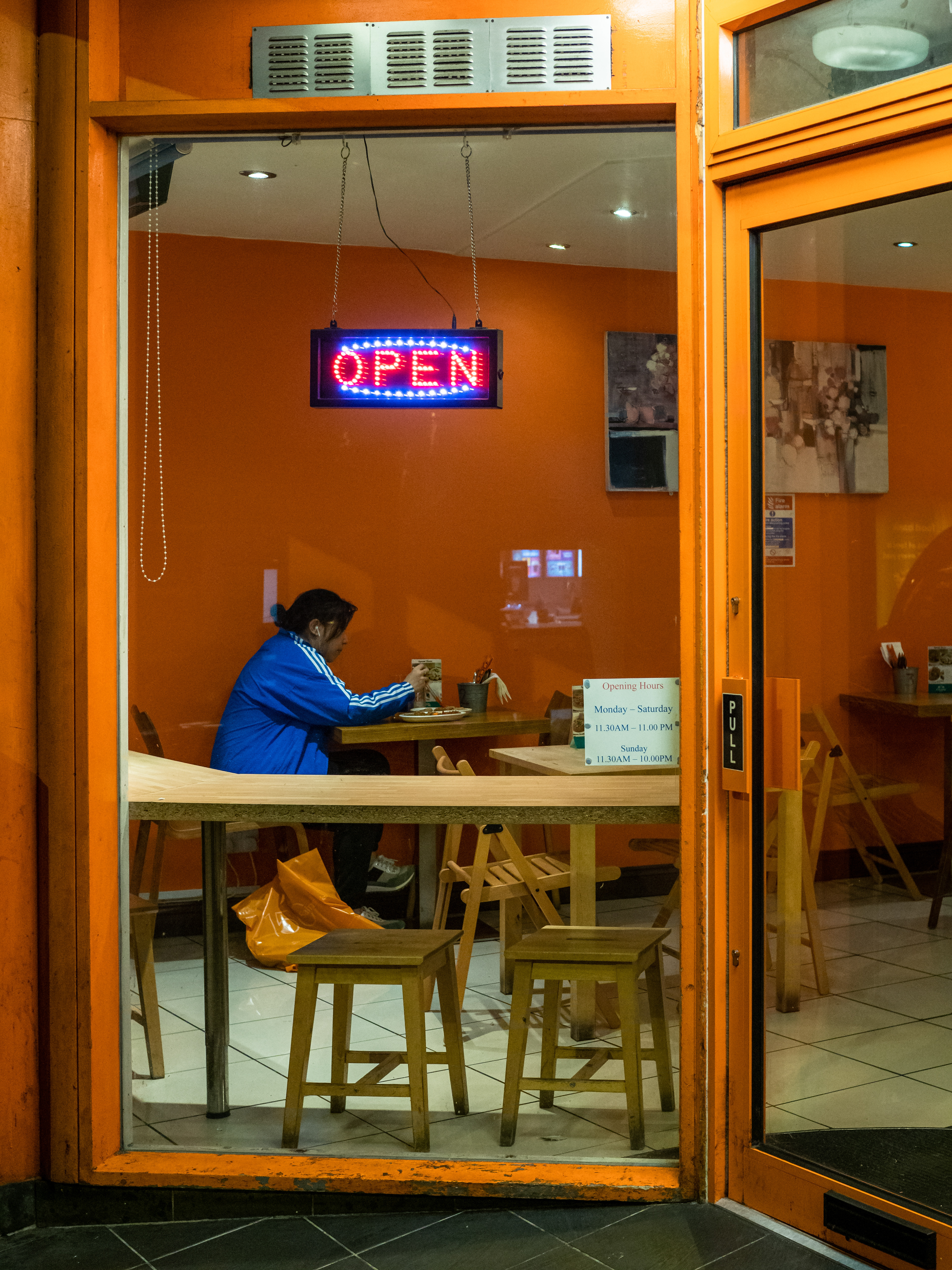 A cafe in Gloucester Green.
